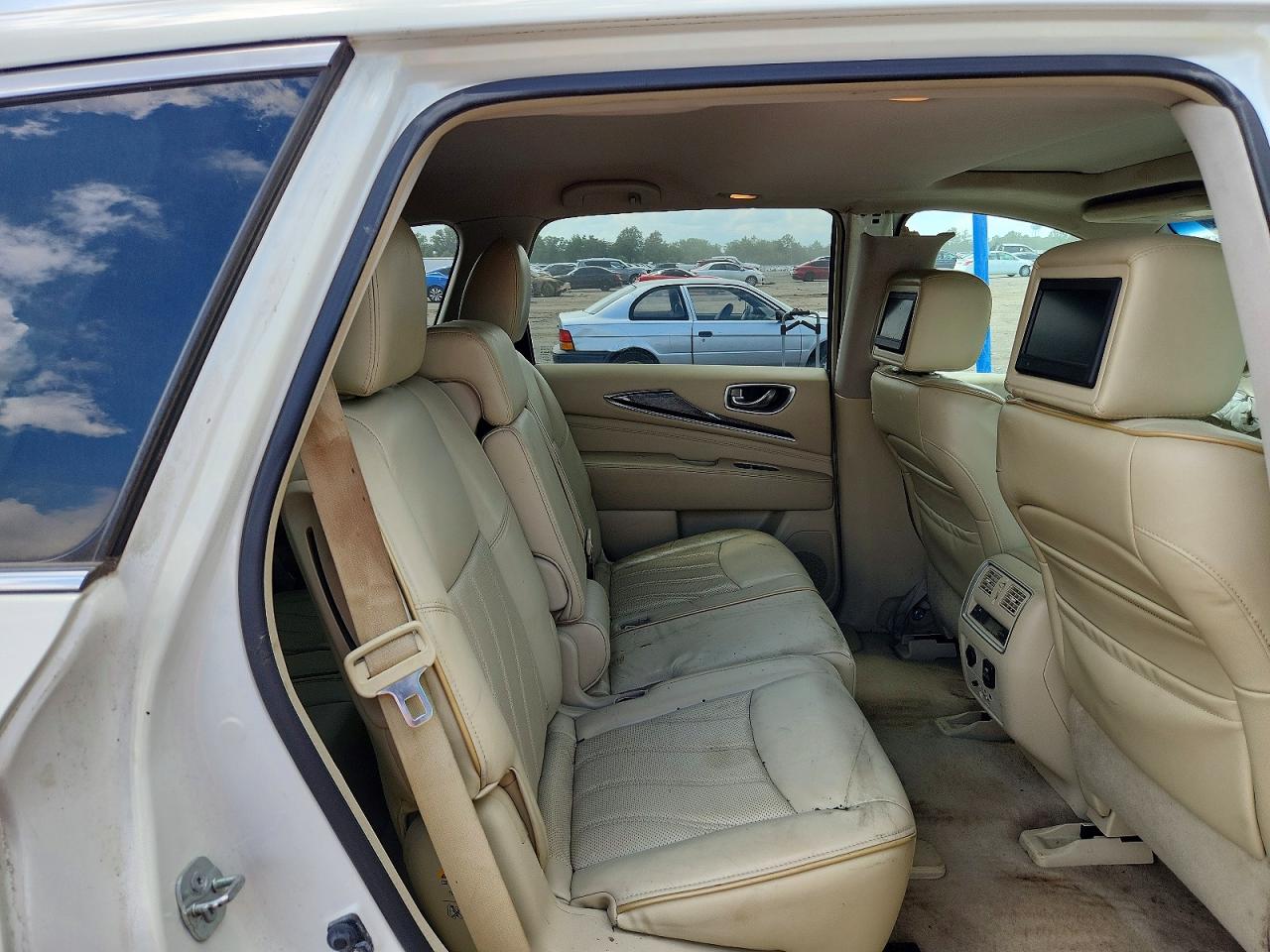 2013 Infiniti Jx35 Base White vin: 5N1AL0MM1DC319772