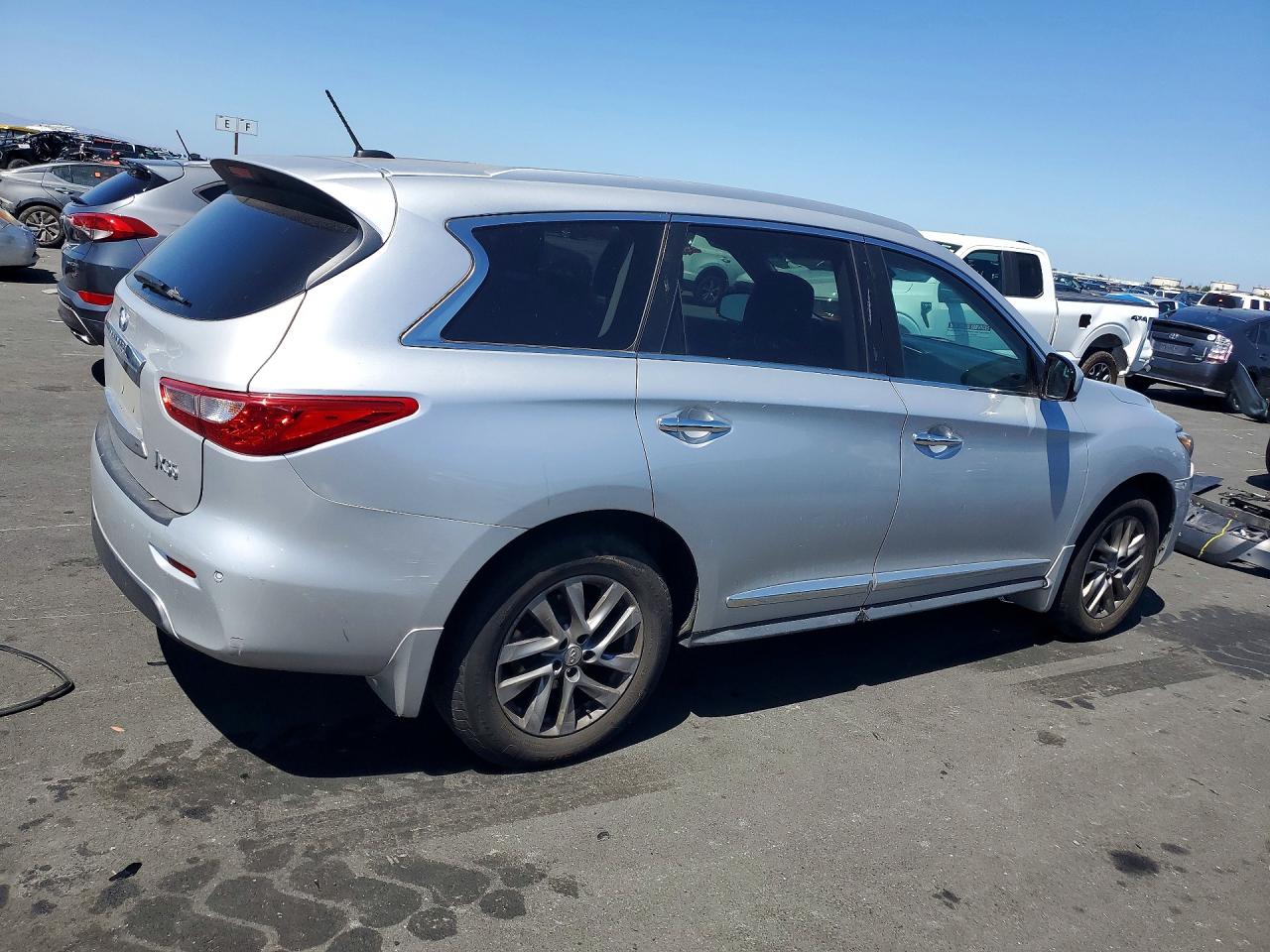 2013 Infiniti Jx35 Base Silver vin: 5N1AL0MM1DC330710