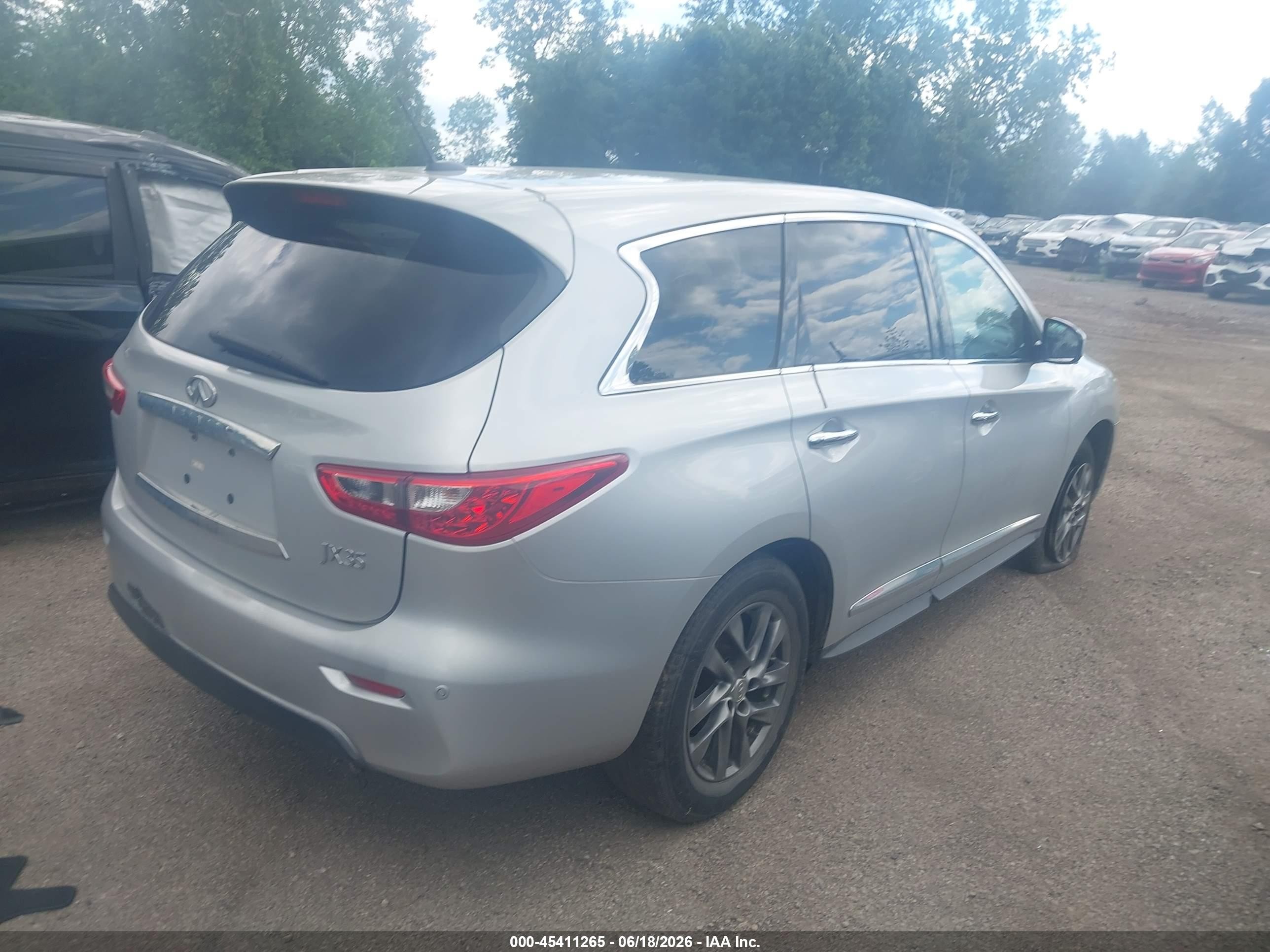 2013 Infiniti Jx35   Silver vin: 5N1AL0MM2DC324043