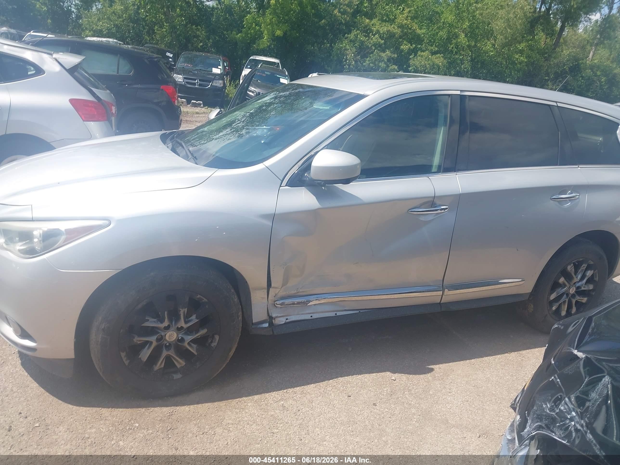 2013 Infiniti Jx35   Silver vin: 5N1AL0MM2DC324043