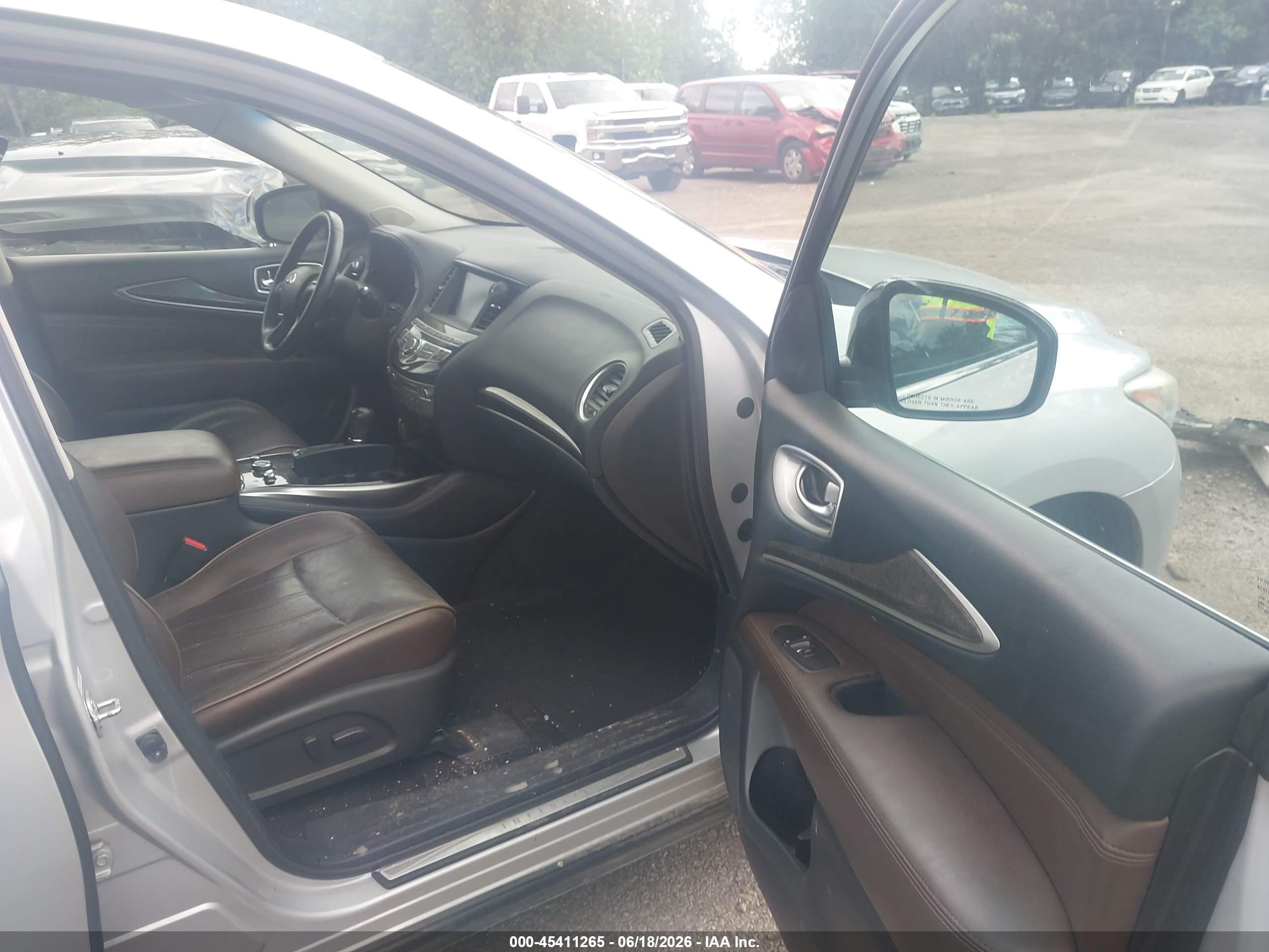 2013 Infiniti Jx35   Silver vin: 5N1AL0MM2DC324043