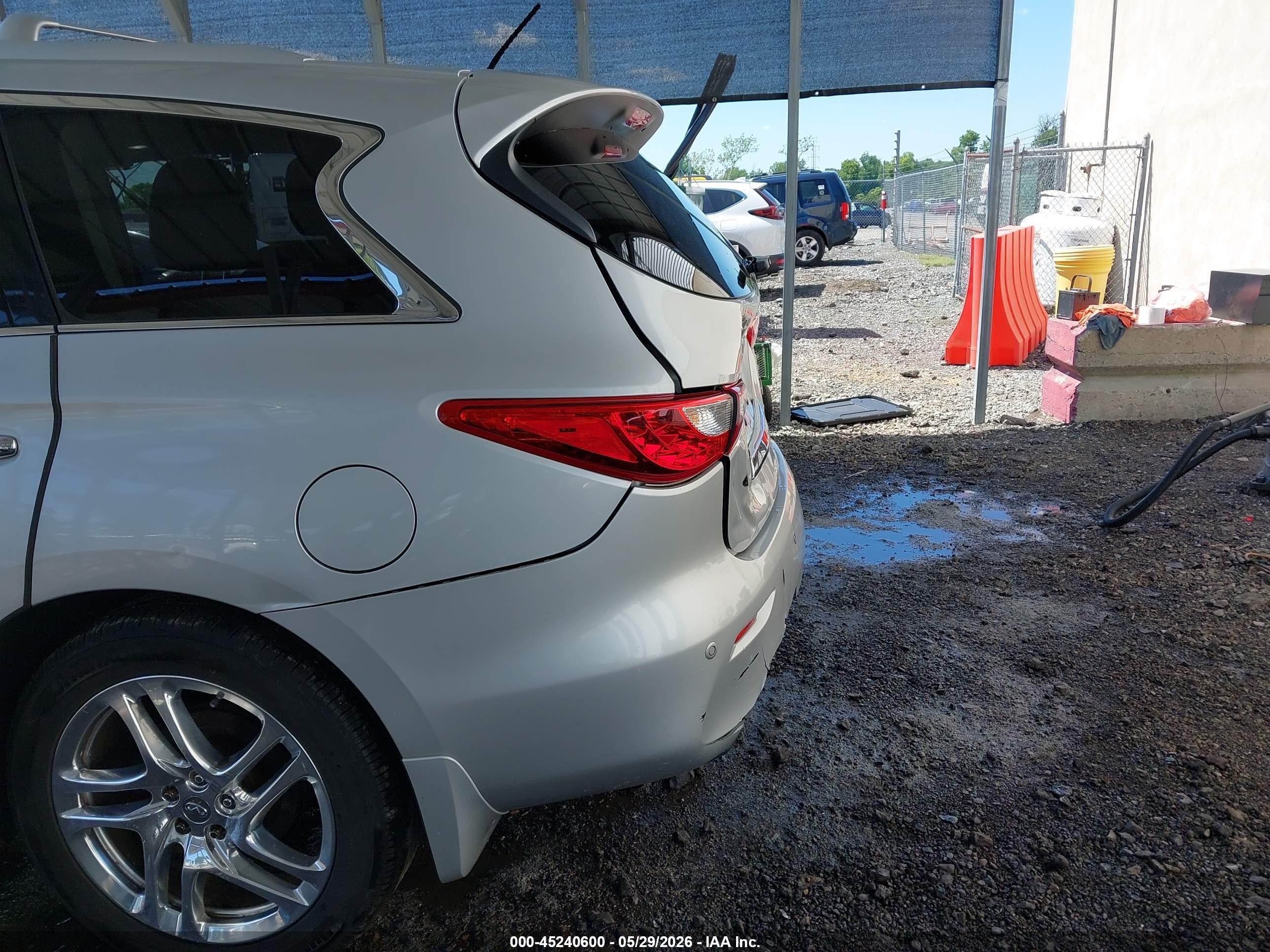 2013 Infiniti Jx35   Silver vin: 5N1AL0MM2DC328352