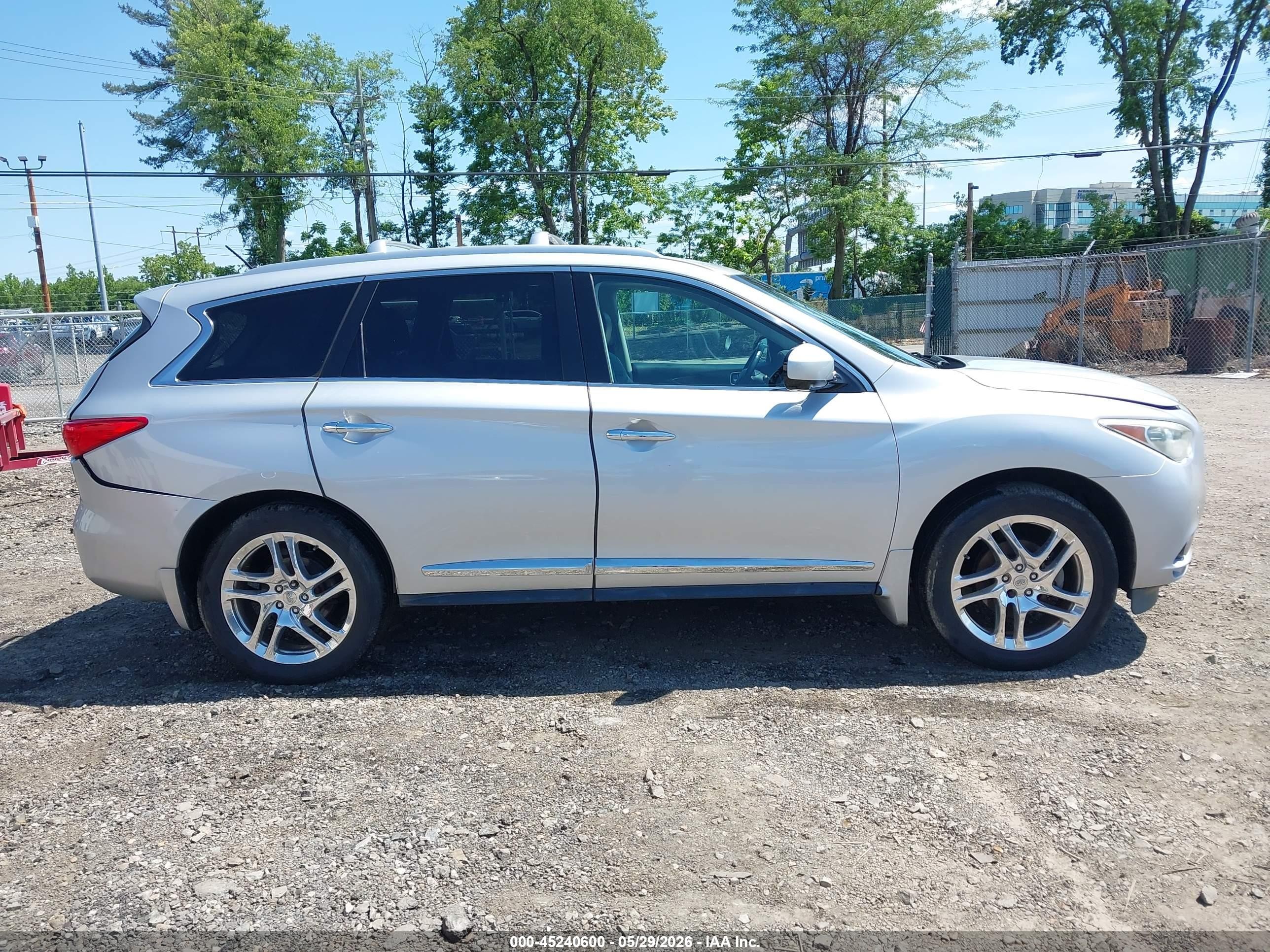 2013 Infiniti Jx35   Silver vin: 5N1AL0MM2DC328352