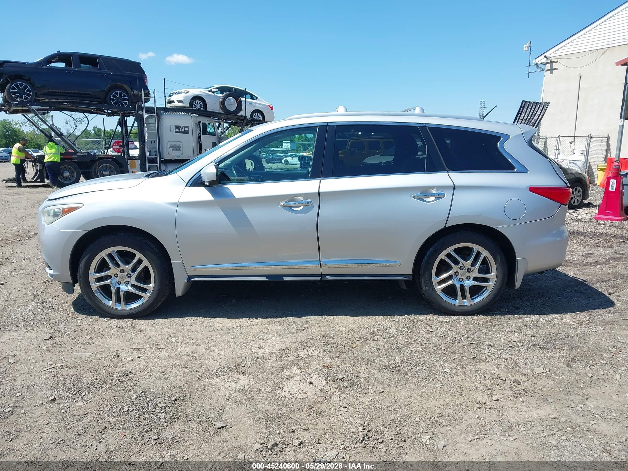 2013 Infiniti Jx35   Silver vin: 5N1AL0MM2DC328352