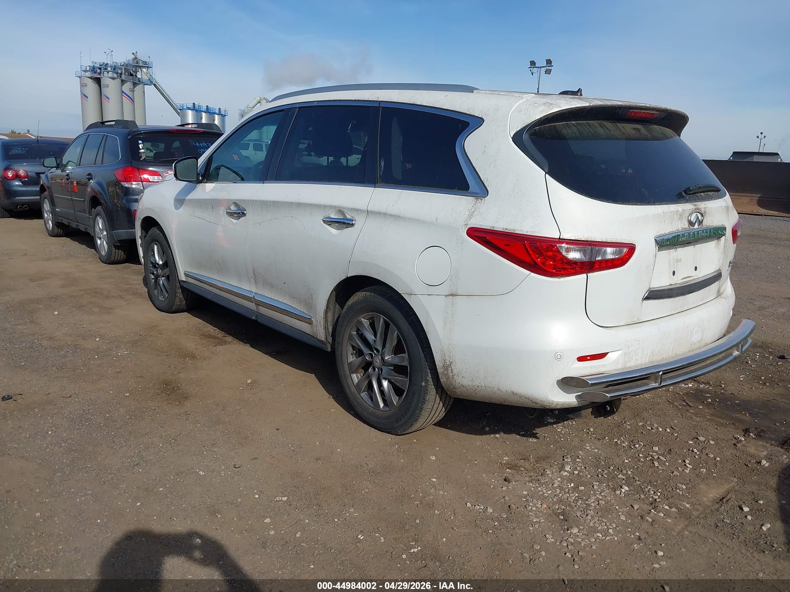 2013 Infiniti Jx35   White vin: 5N1AL0MM2DC328528