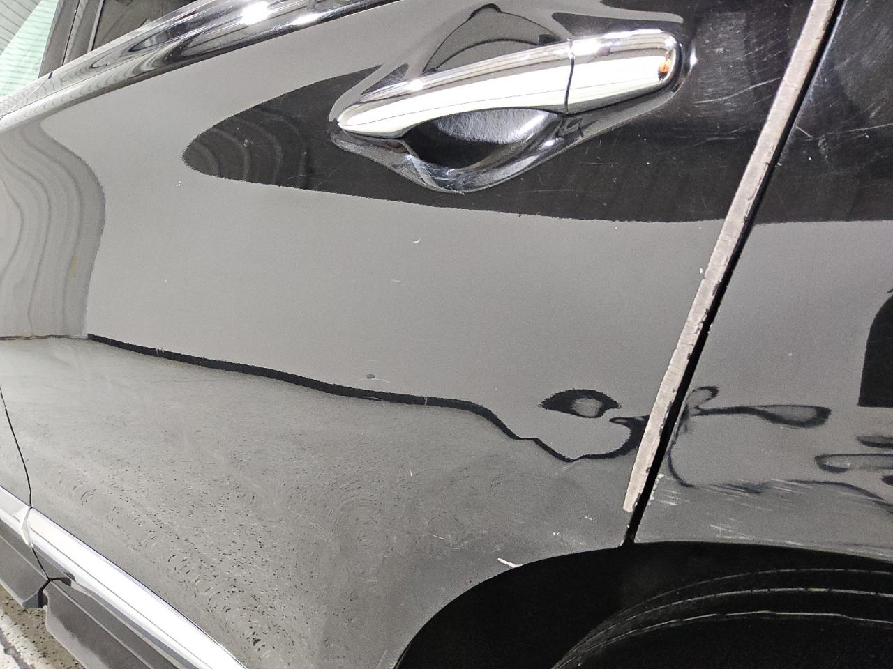 2014 Infiniti Qx60 Base Black vin: 5N1AL0MM3EC528027 Damage: Left Rear Door, Dent(S) W/ Paint Dmg, 9 To 10 Inches