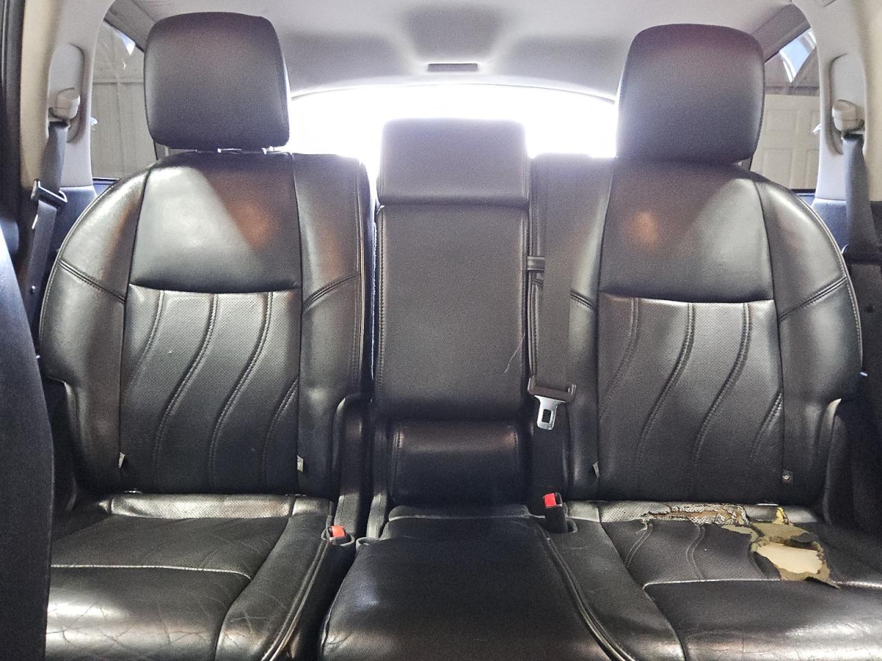 2014 Infiniti Qx60 Base Black vin: 5N1AL0MM3EC528027 Damage: Left Rear Seat Cushion, Torn, 9 To 10 Inches