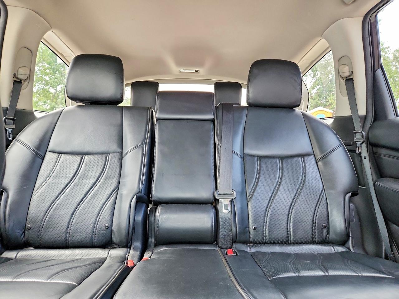 2013 Infiniti Jx35 Base Silver vin: 5N1AL0MM4DC318034