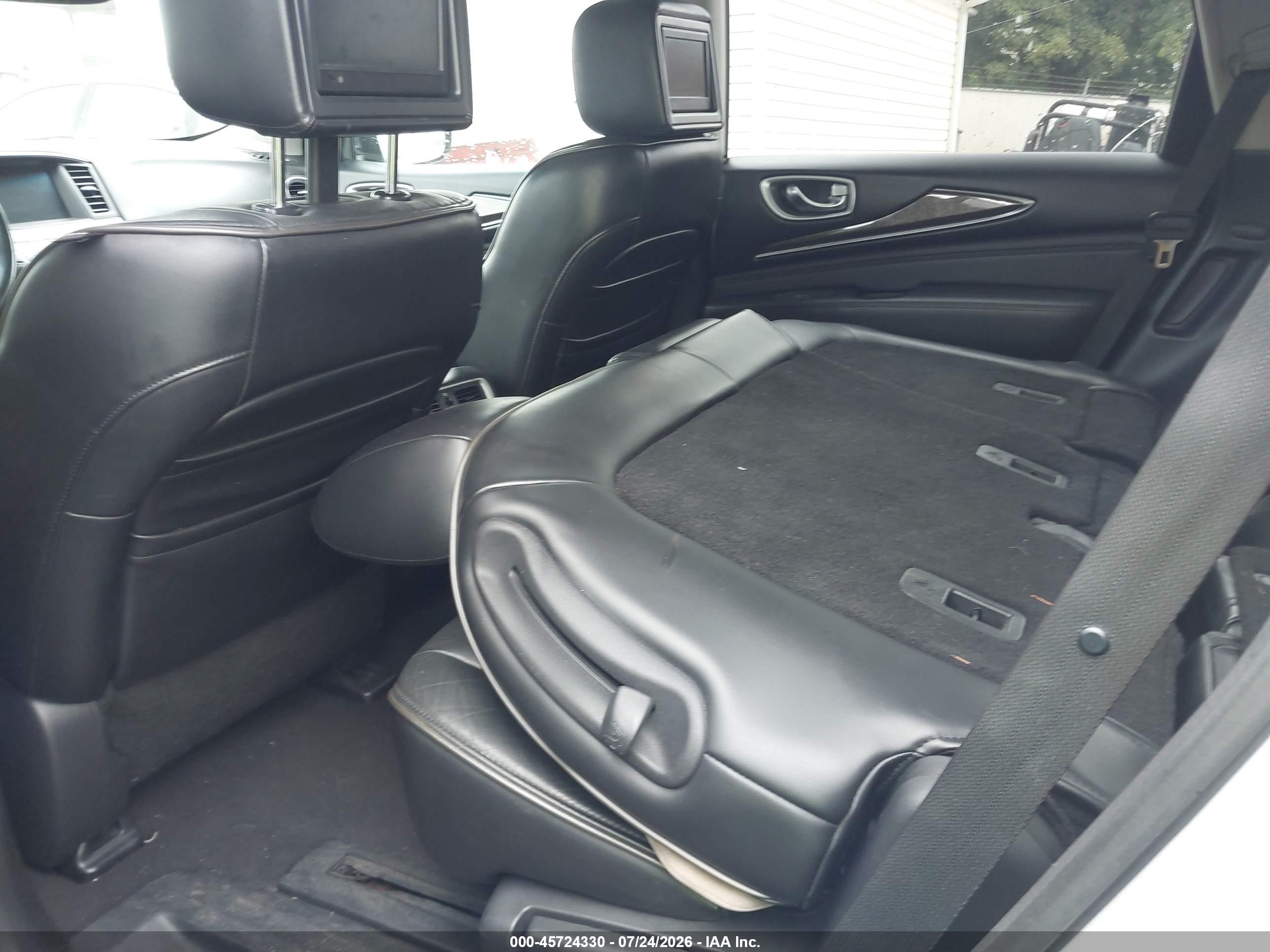 2013 Infiniti Jx35   Silver vin: 5N1AL0MM4DC320916