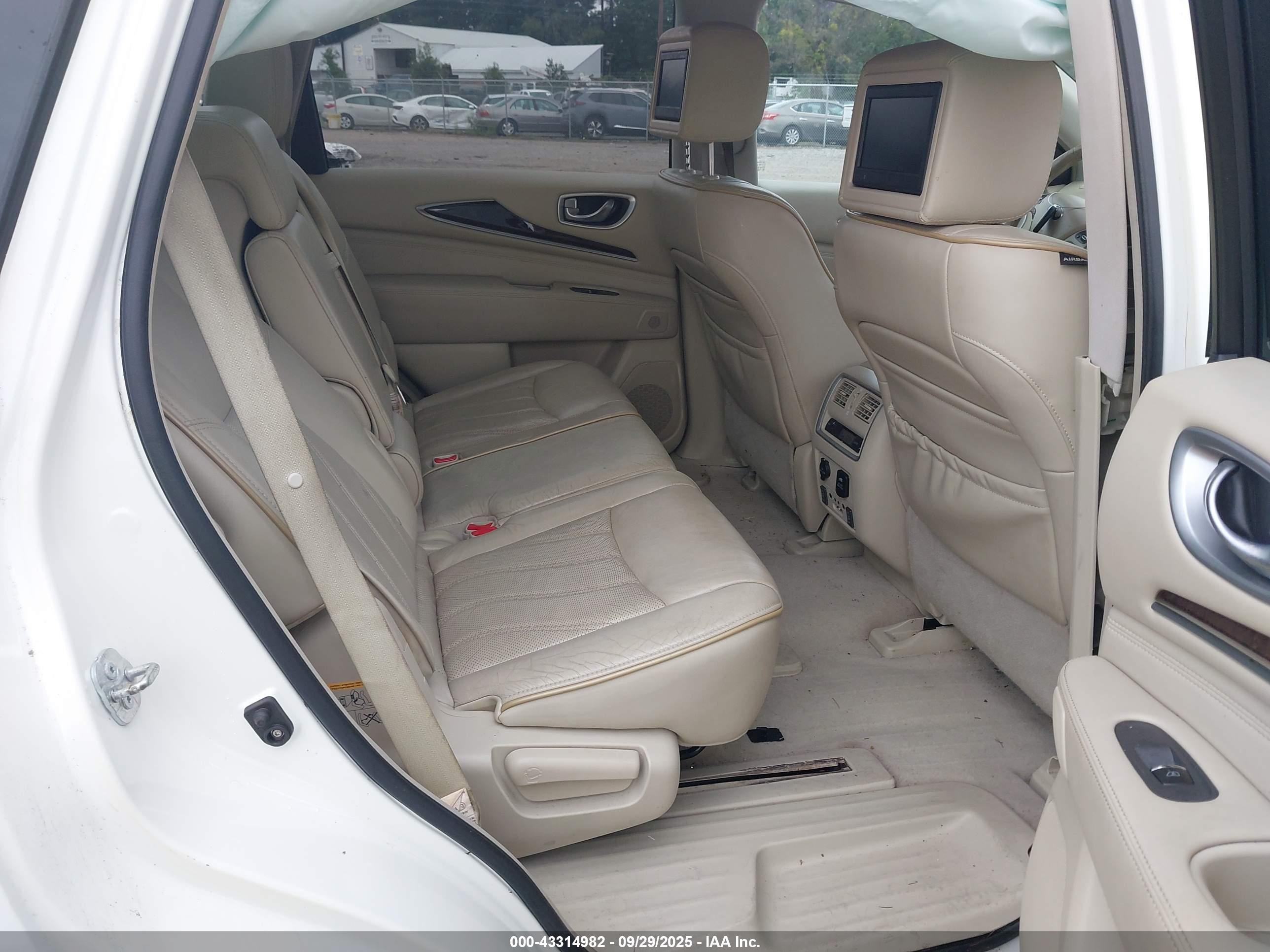 2013 Infiniti Jx35   White vin: 5N1AL0MM4DC326232