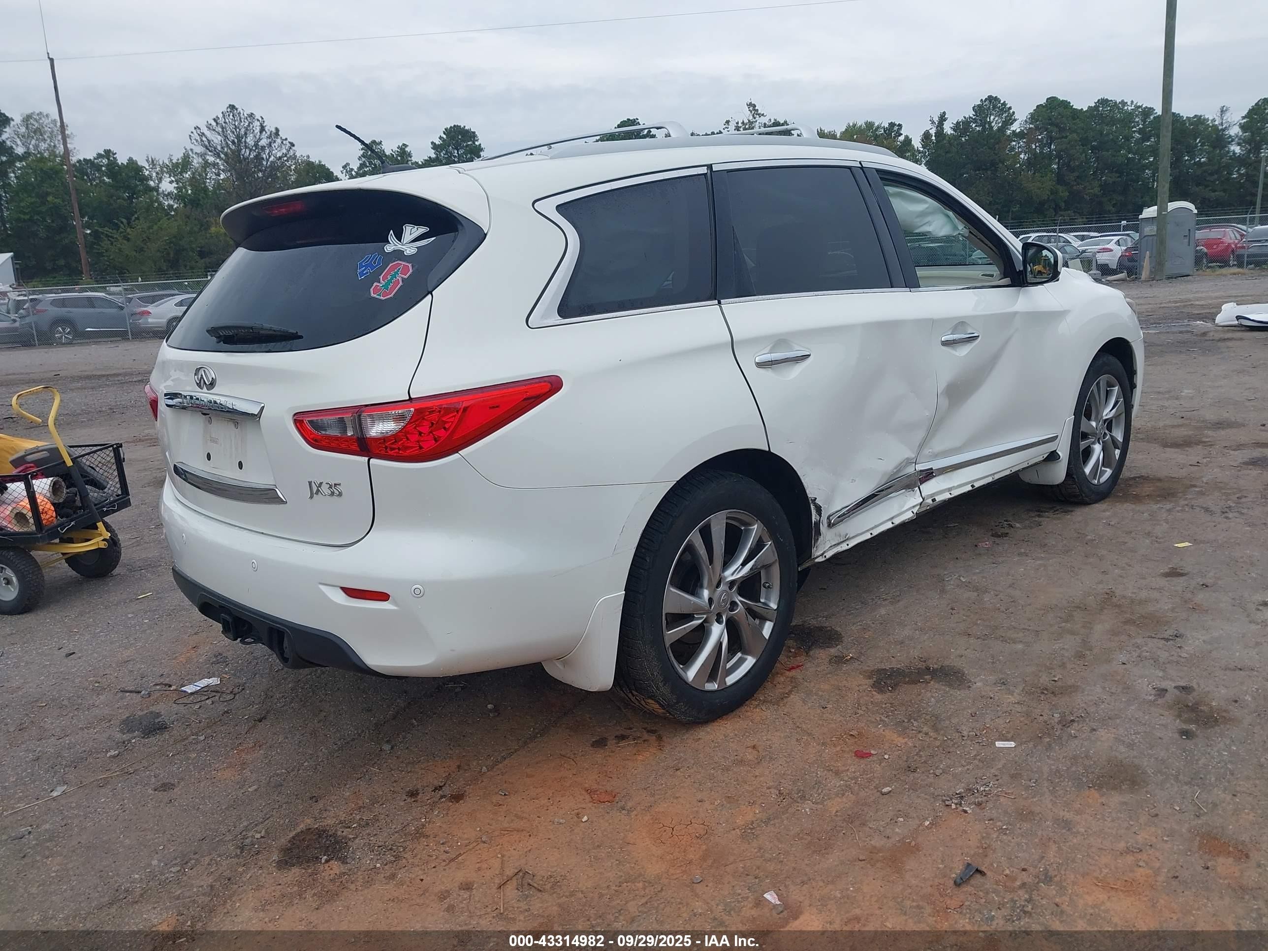 2013 Infiniti Jx35   White vin: 5N1AL0MM4DC326232