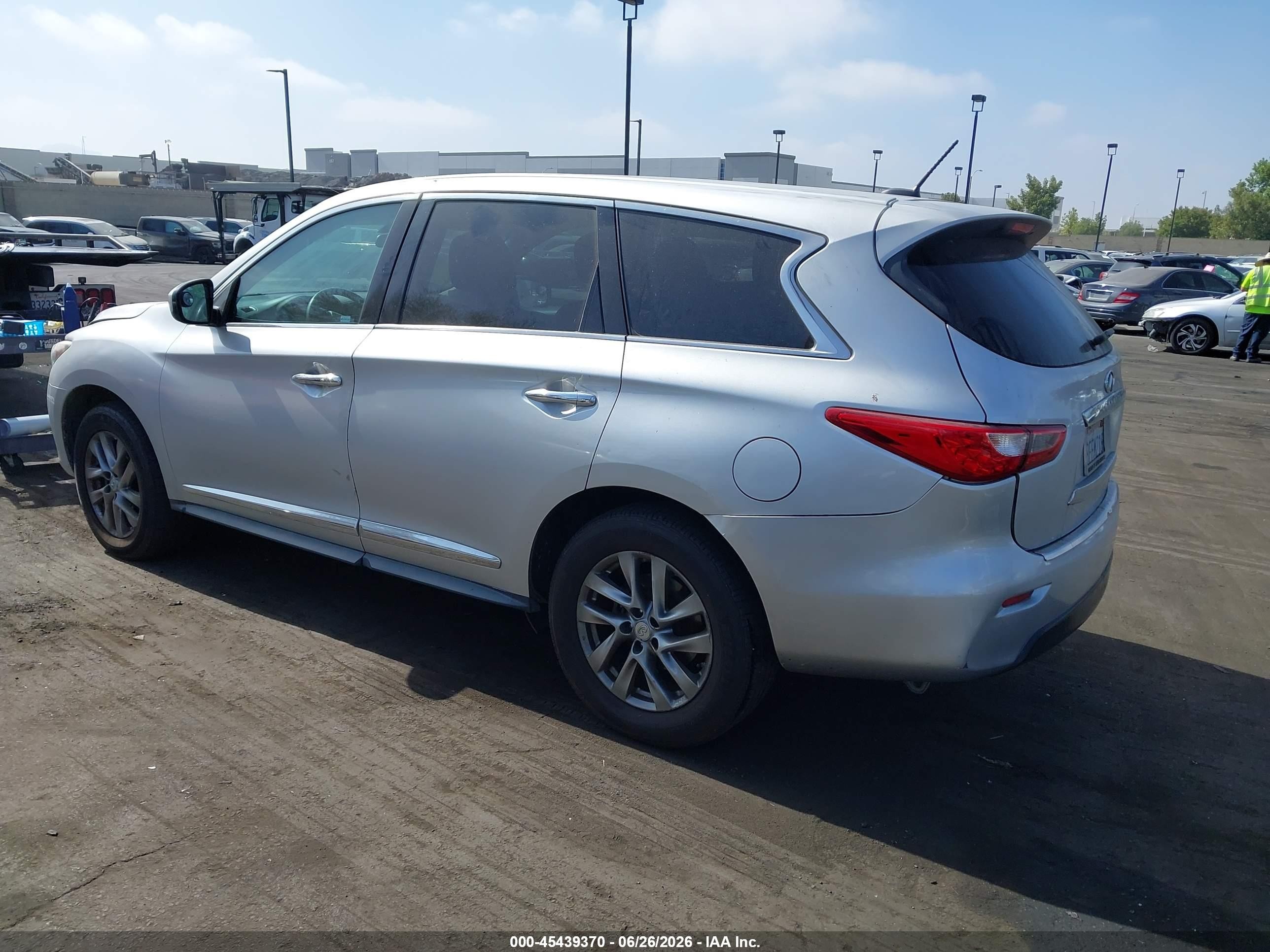 2013 Infiniti Jx35   Silver vin: 5N1AL0MM4DC353186