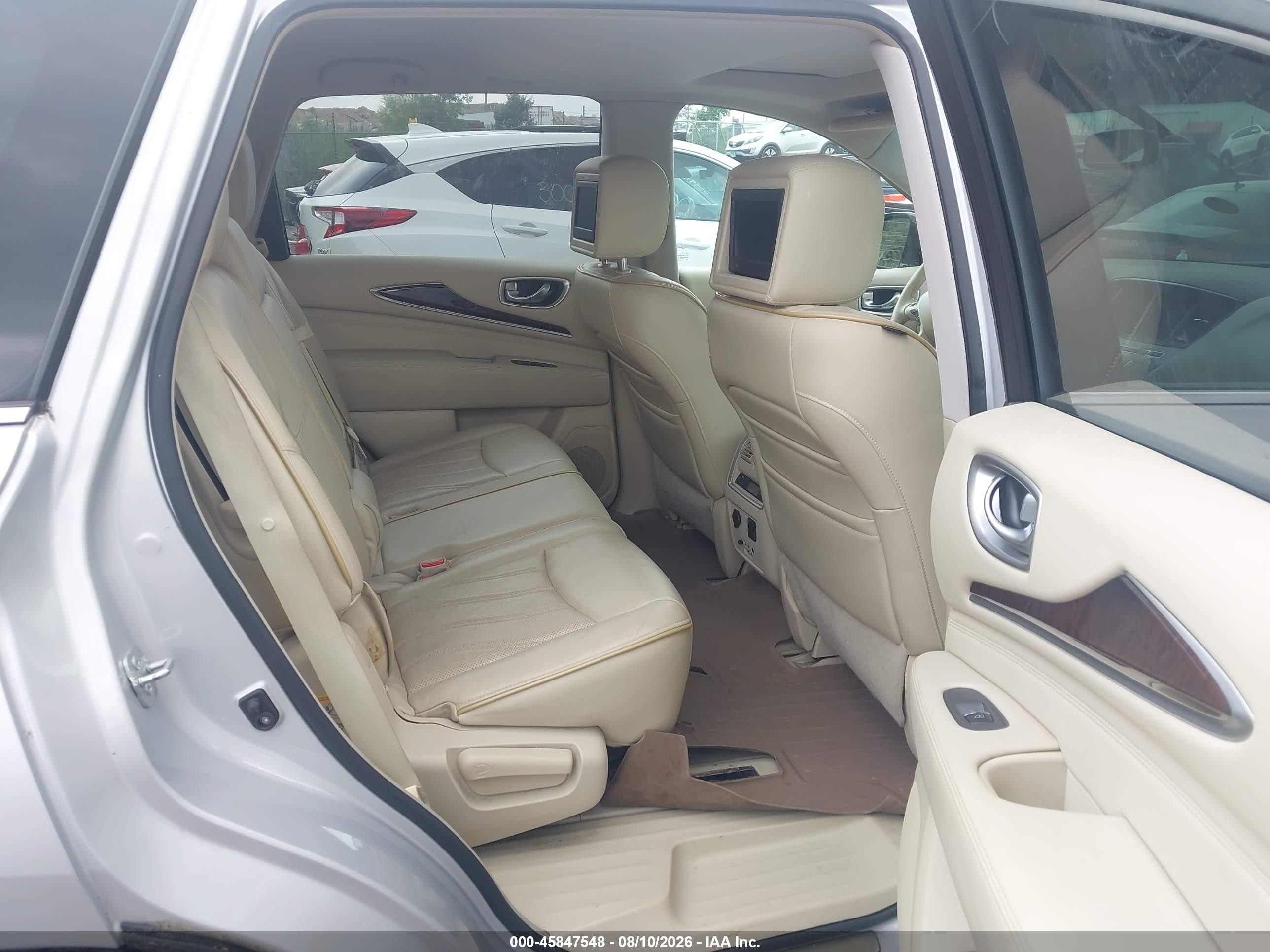 2013 Infiniti Jx35   Silver vin: 5N1AL0MM5DC328359