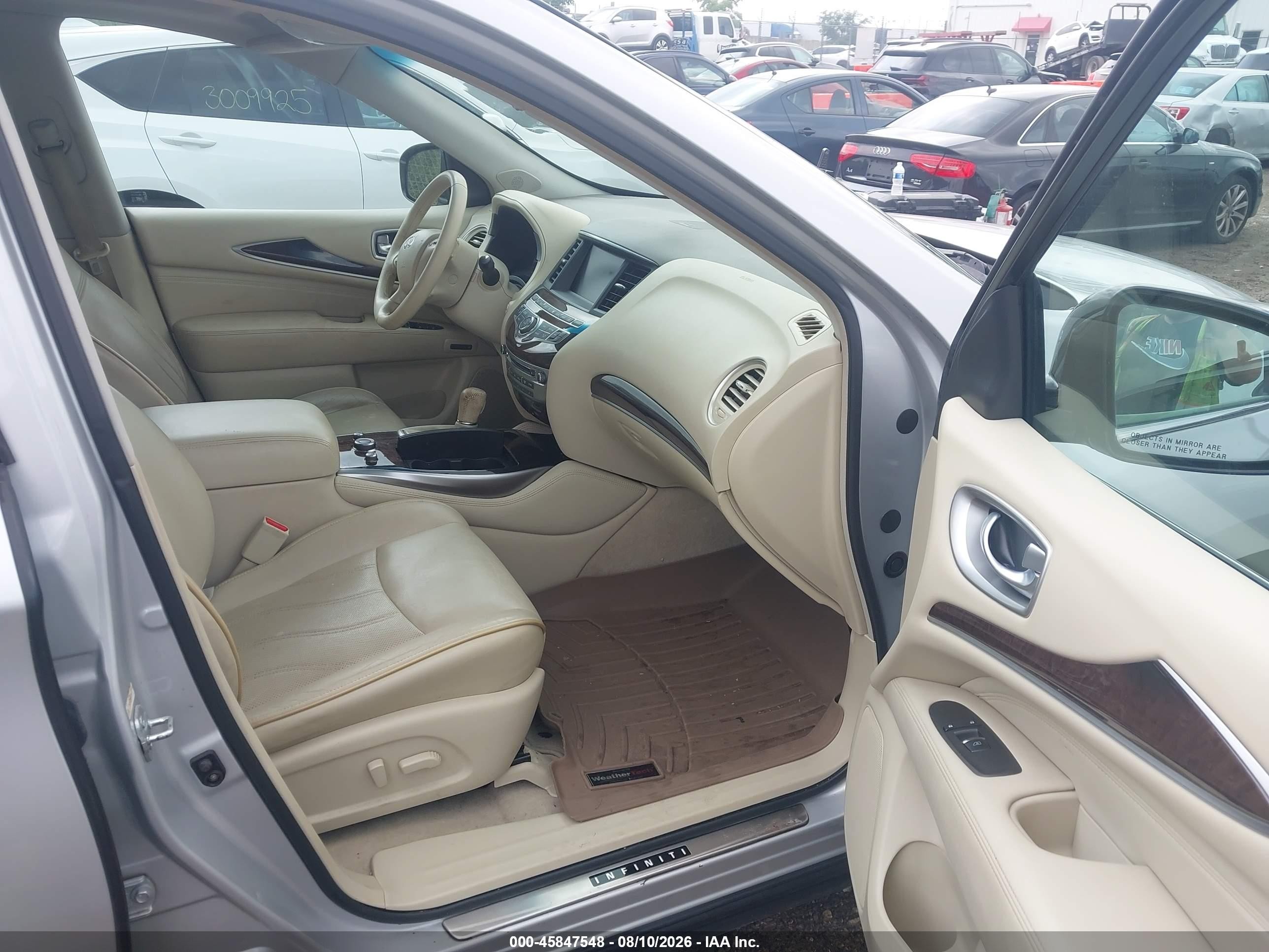 2013 Infiniti Jx35   Silver vin: 5N1AL0MM5DC328359