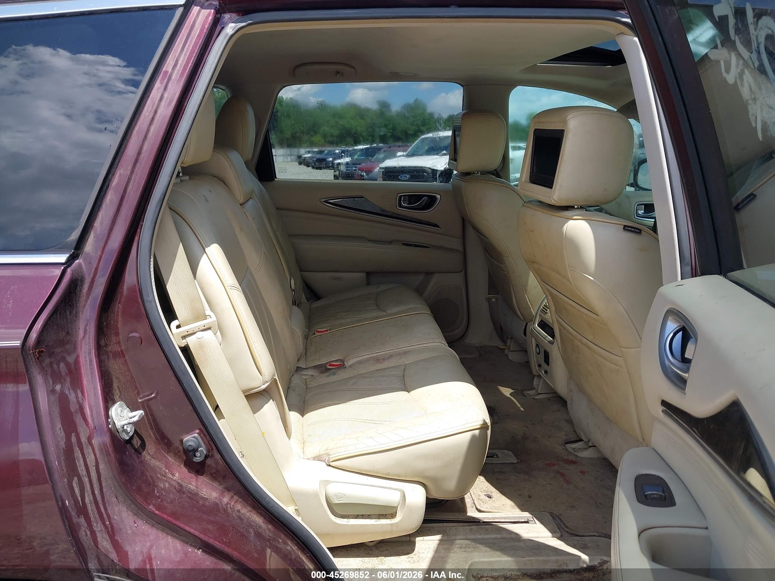 2013 Infiniti Jx35   Burgundy vin: 5N1AL0MM6DC302076