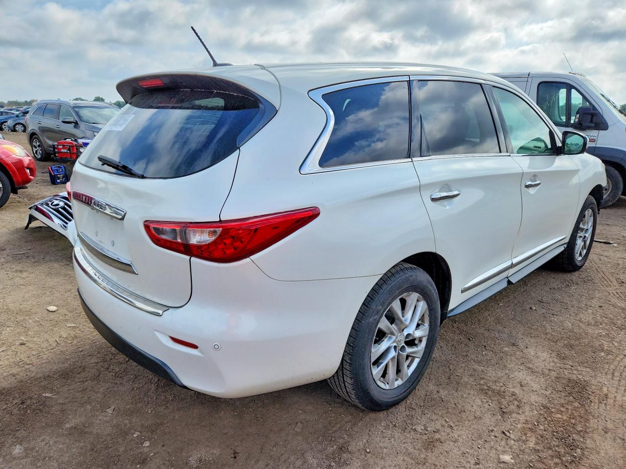 2013 Infiniti Jx35 Base White vin: 5N1AL0MM6DC320142