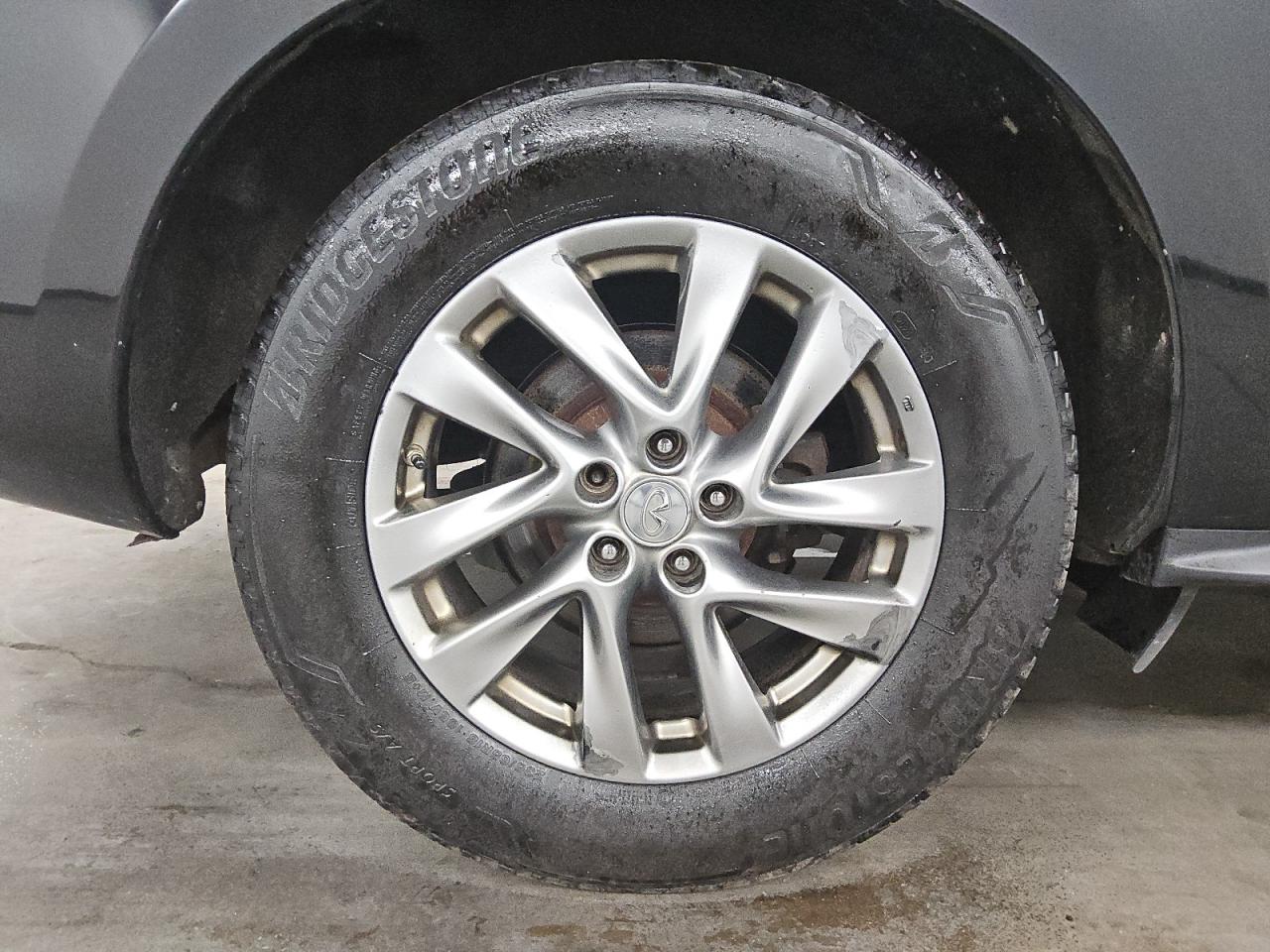 2013 Infiniti Jx35 Base Black vin: 5N1AL0MM6DC327317 Damage: Right Rear Wheel, Curb Rash, 3 To 4 Inches