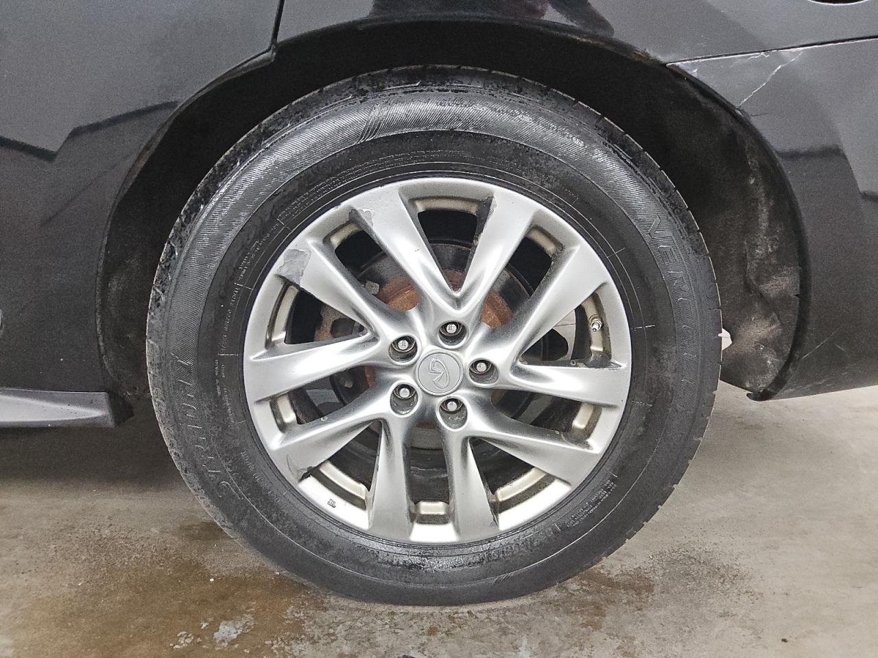2013 Infiniti Jx35 Base Black vin: 5N1AL0MM6DC327317 Damage: Left Rear Wheel, Curb Rash, 2 To 3 Inches