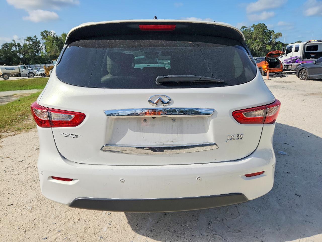 2013 Infiniti Jx35 Base White vin: 5N1AL0MM6DC337961