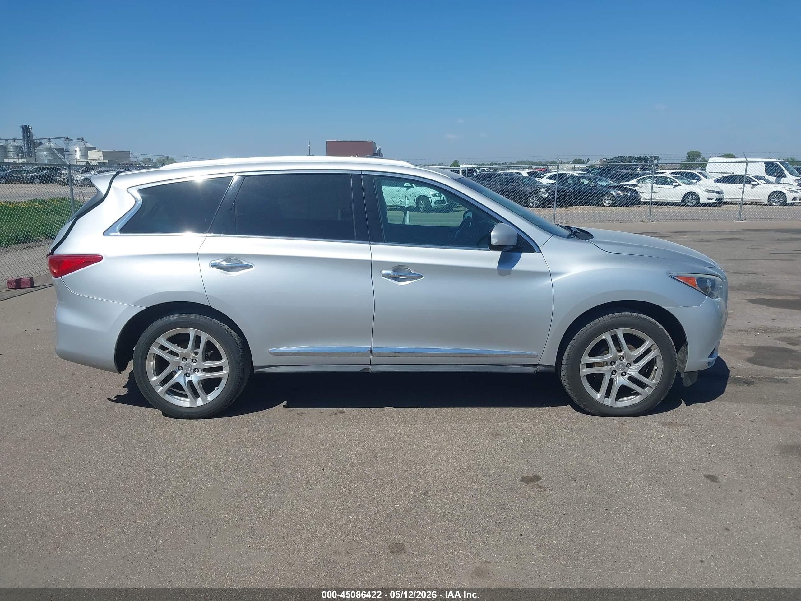 2013 Infiniti Jx35   Silver vin: 5N1AL0MM6DC351441