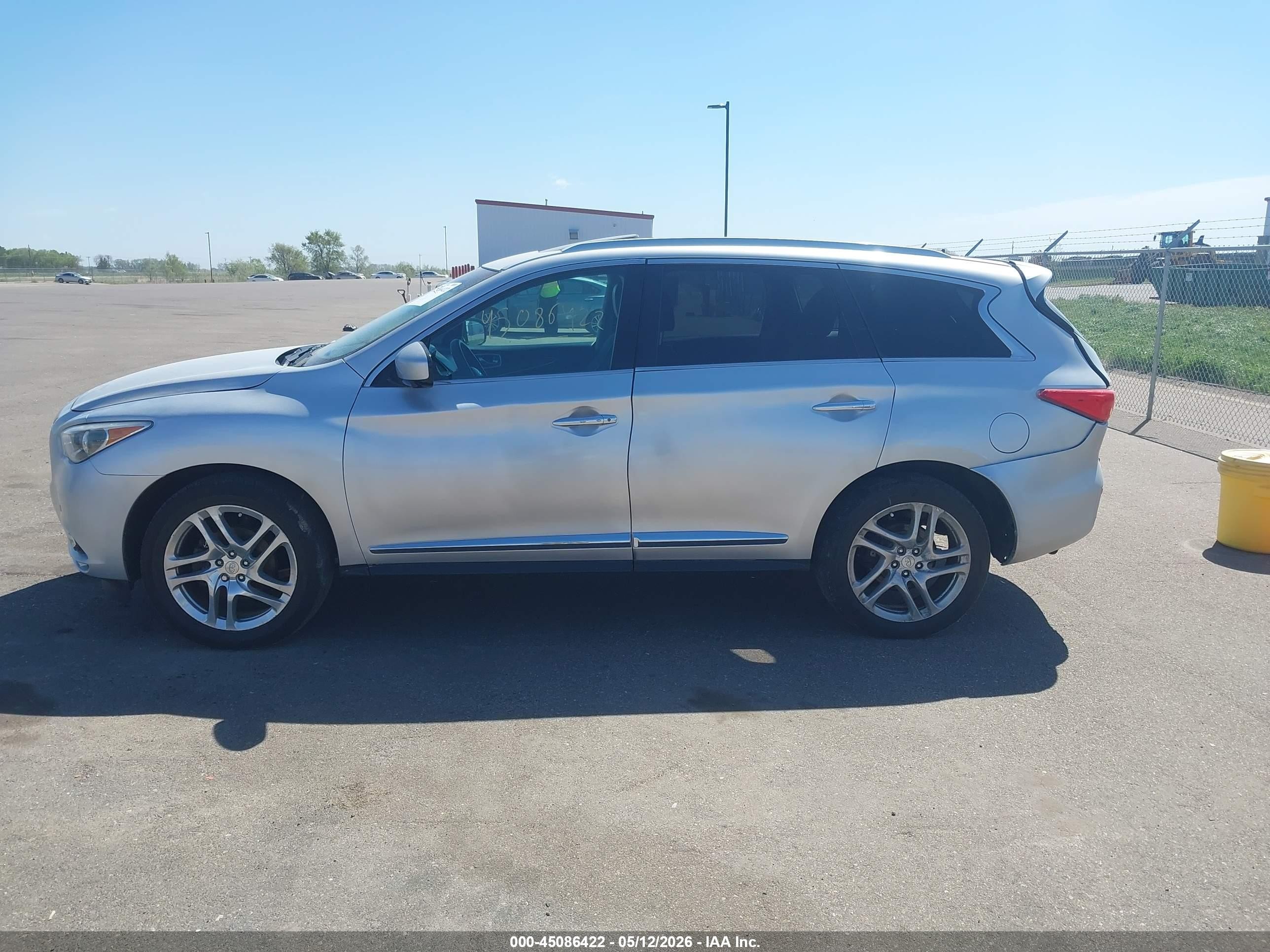 2013 Infiniti Jx35   Silver vin: 5N1AL0MM6DC351441