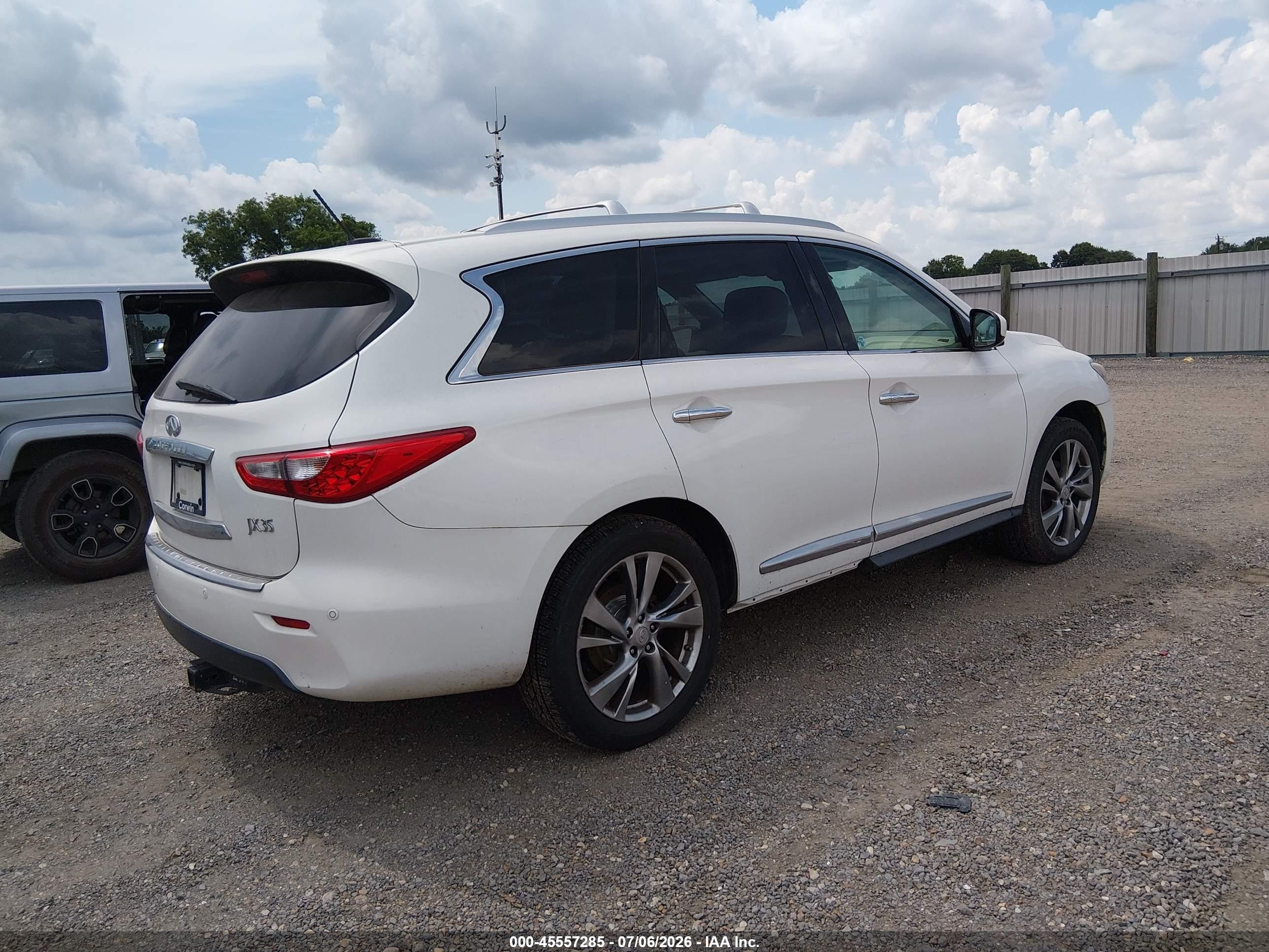 2013 Infiniti Jx35   White vin: 5N1AL0MM6DC352170