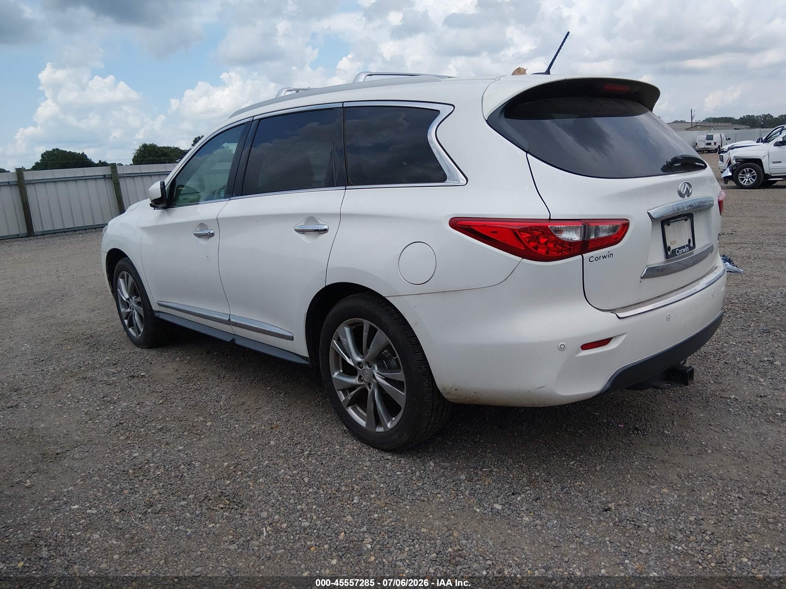 2013 Infiniti Jx35   White vin: 5N1AL0MM6DC352170
