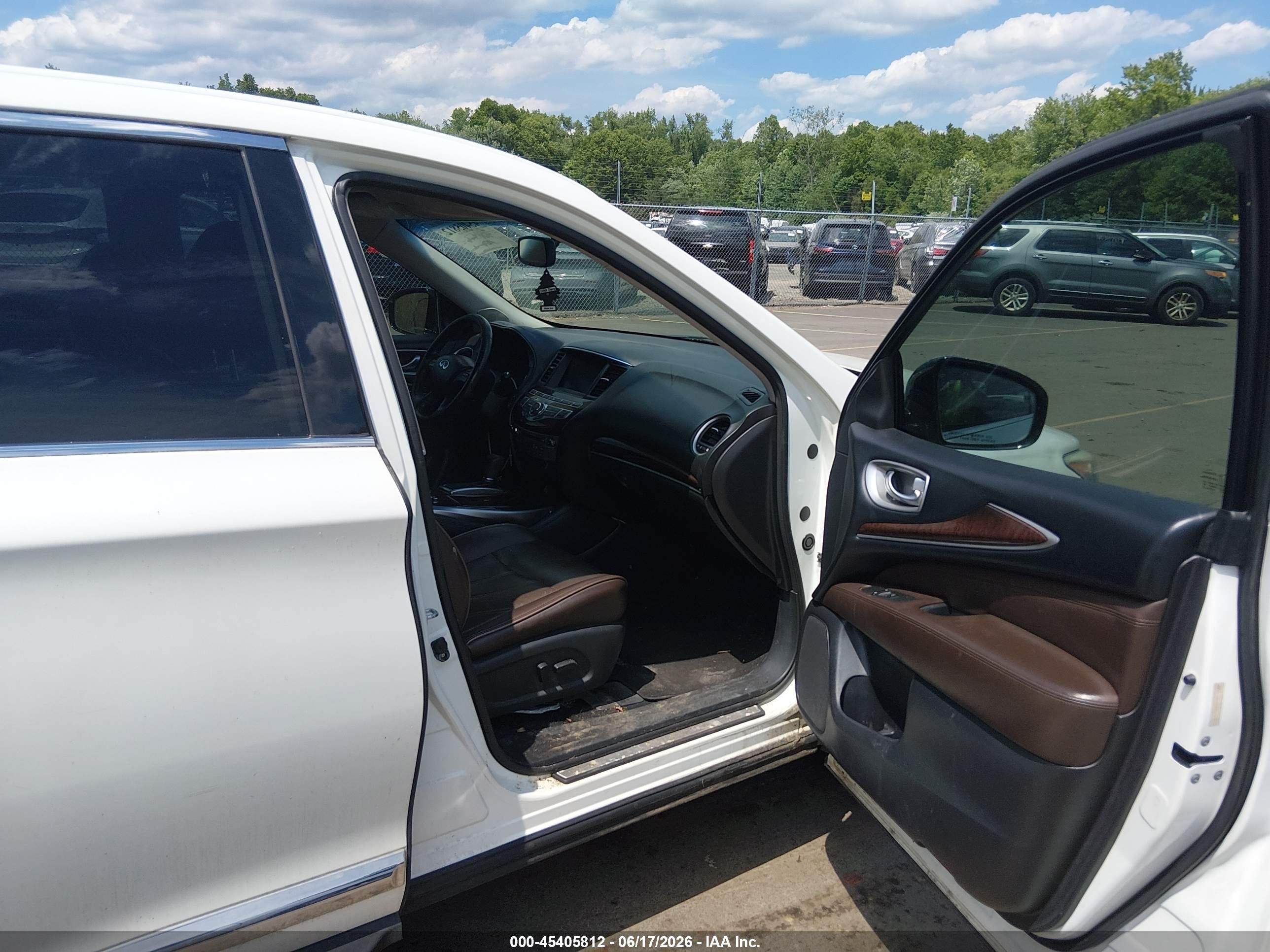 2013 Infiniti Jx35   White vin: 5N1AL0MM8DC300961