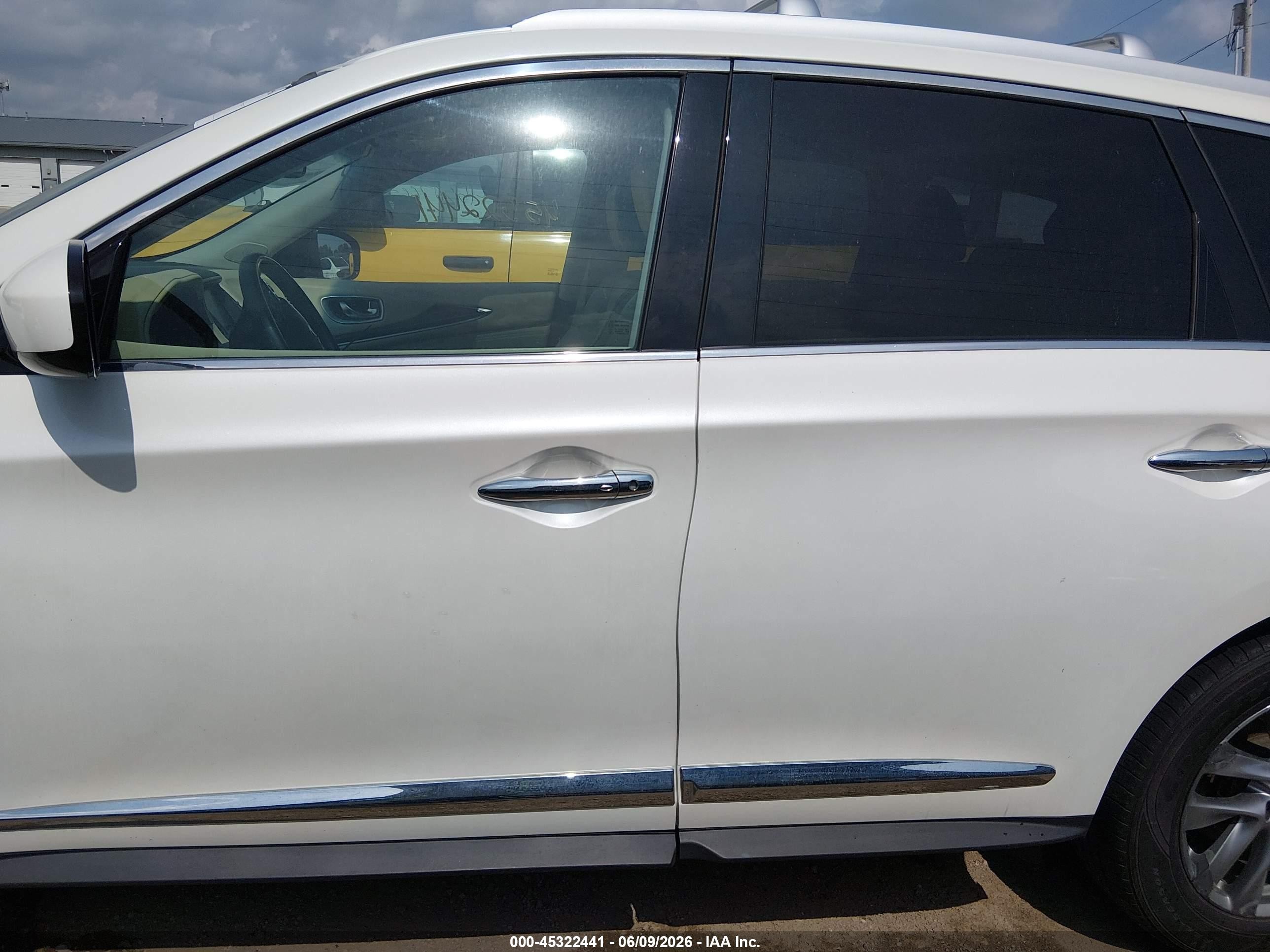 2015 Infiniti Qx60   White vin: 5N1AL0MM8FC549800