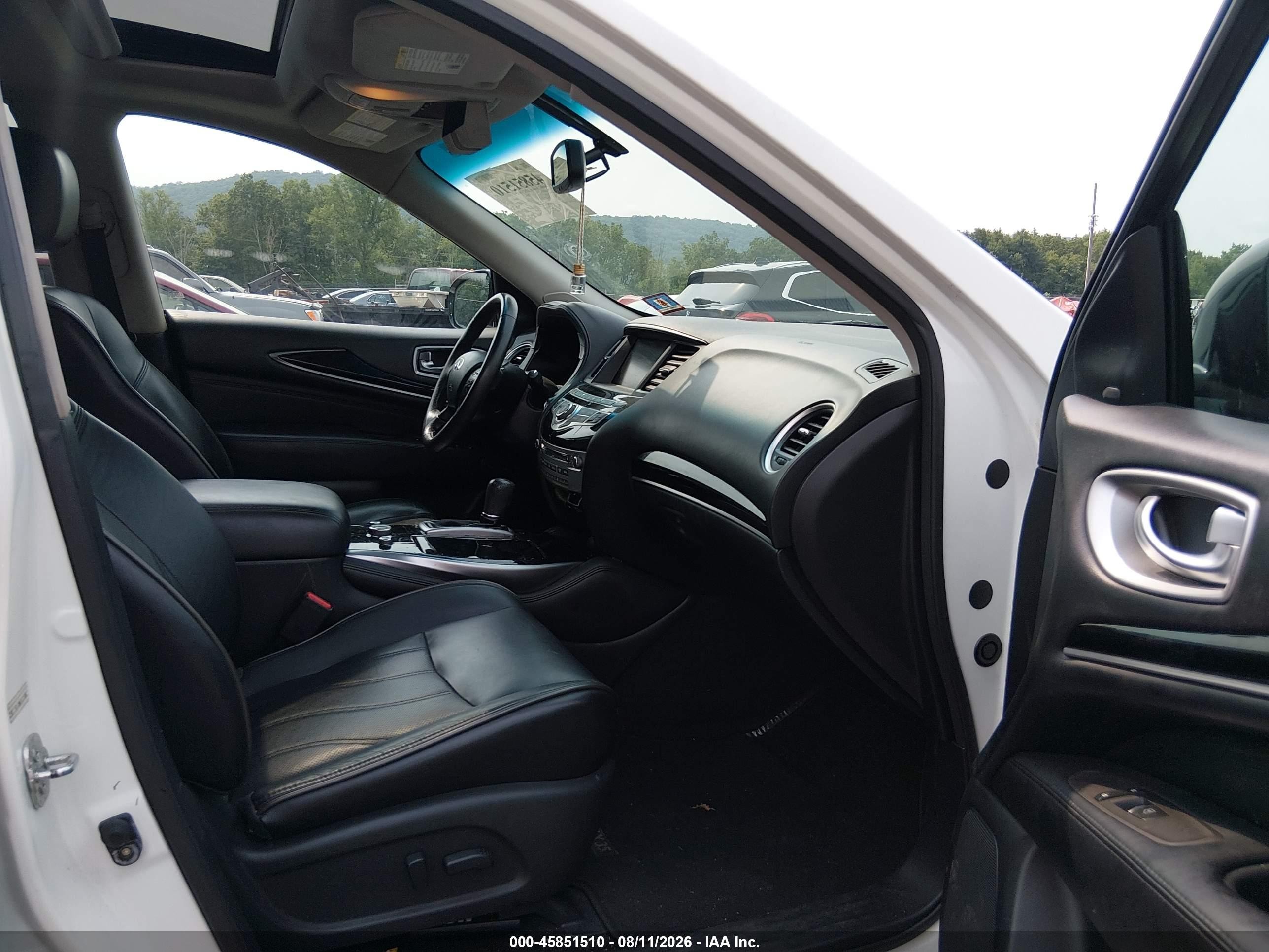 2013 Infiniti Jx35   White vin: 5N1AL0MM9DC311368