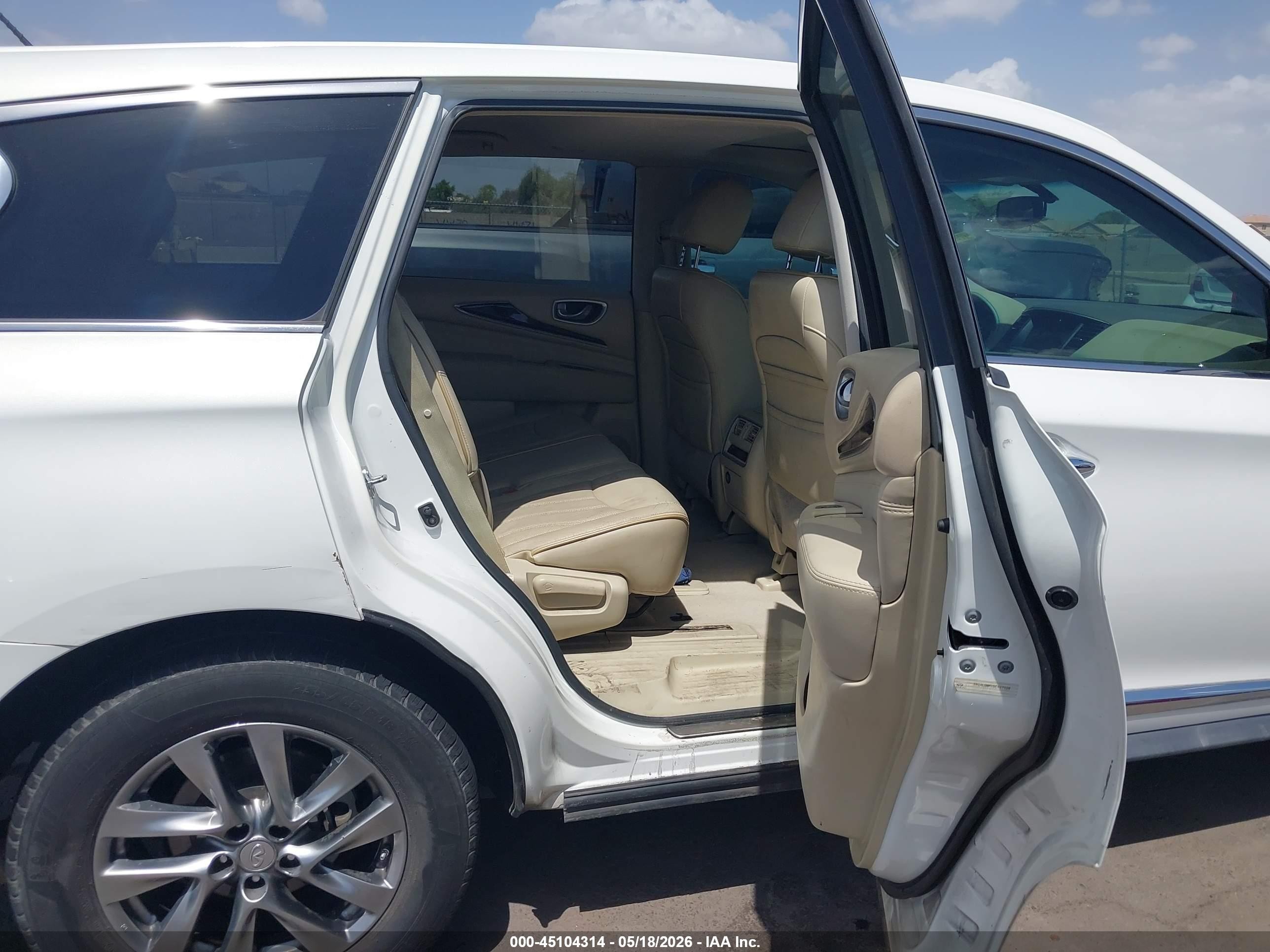 2013 Infiniti Jx35   White vin: 5N1AL0MMXDC327028
