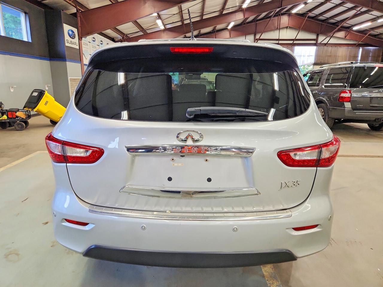 2013 Infiniti Jx35 Base Silver vin: 5N1AL0MMXDC343259