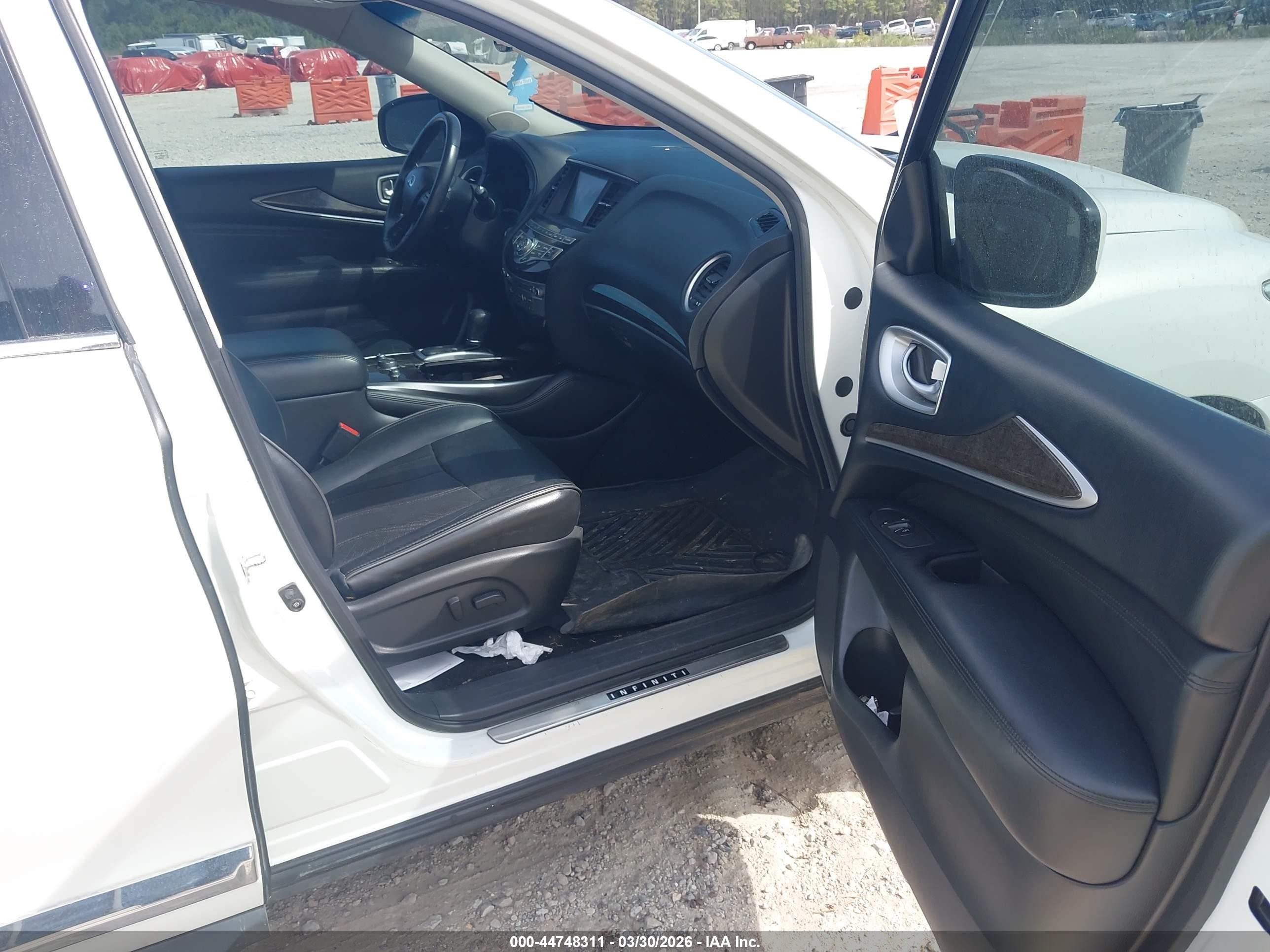 2014 Infiniti Qx60   White vin: 5N1AL0MMXEC508728