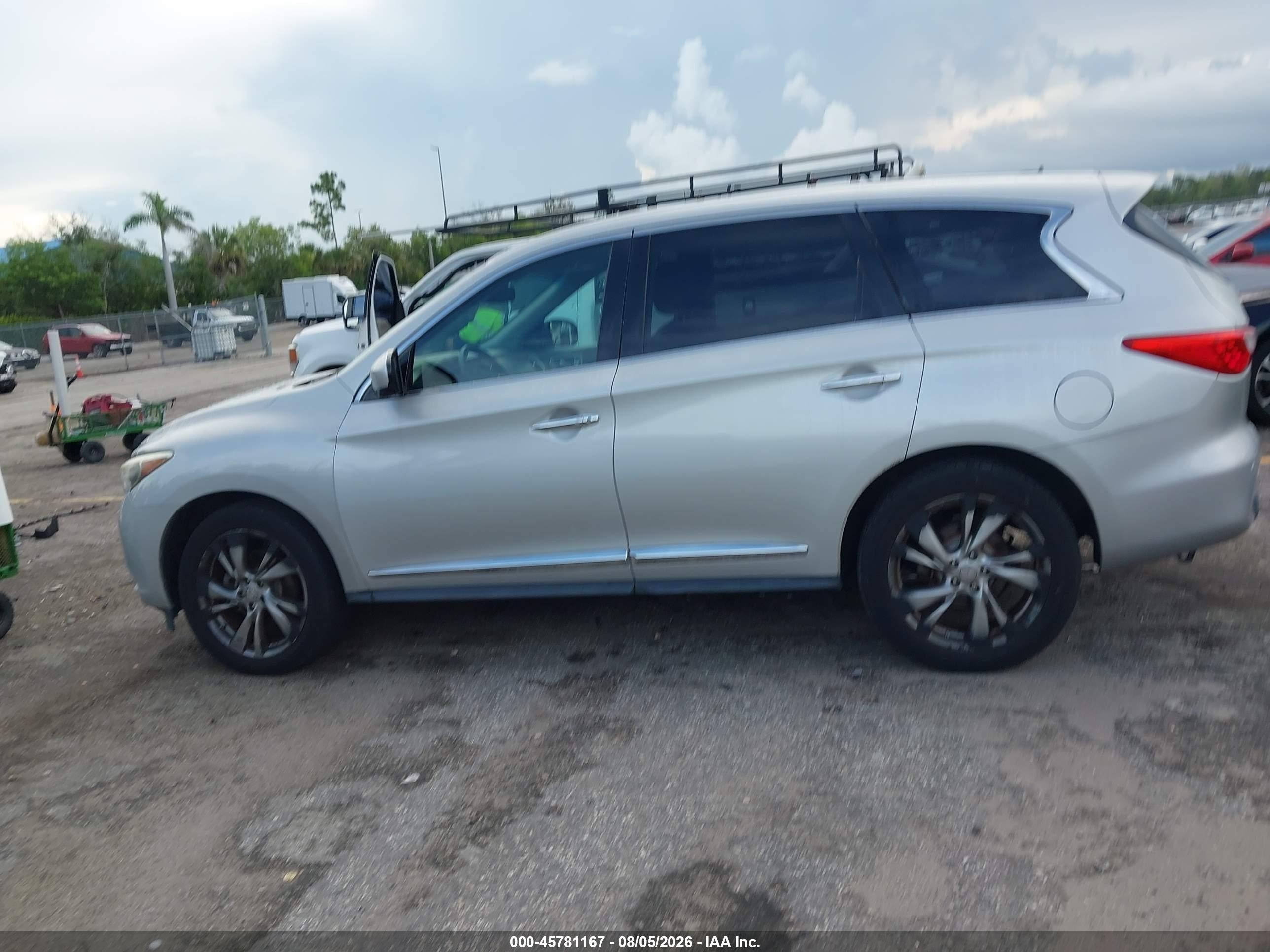 2013 Infiniti Jx35   Серебряный vin: 5N1AL0MN2DC306585