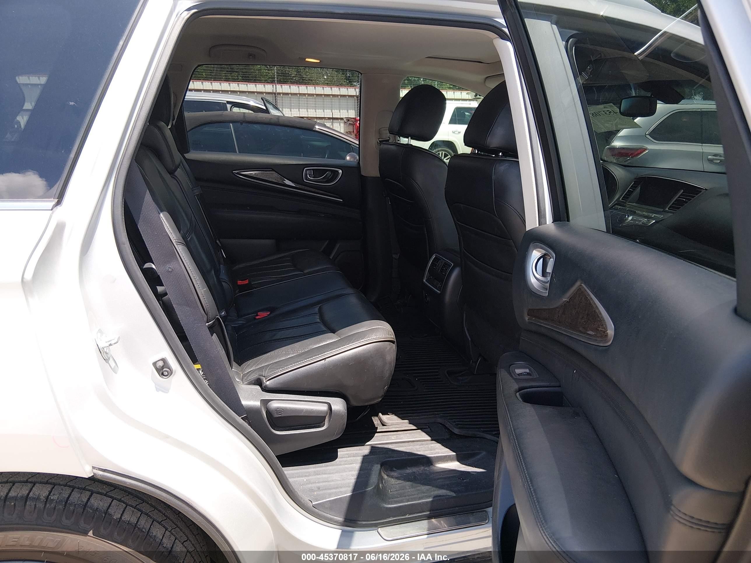 2015 Infiniti Qx60   Silver vin: 5N1AL0MN2FC516381
