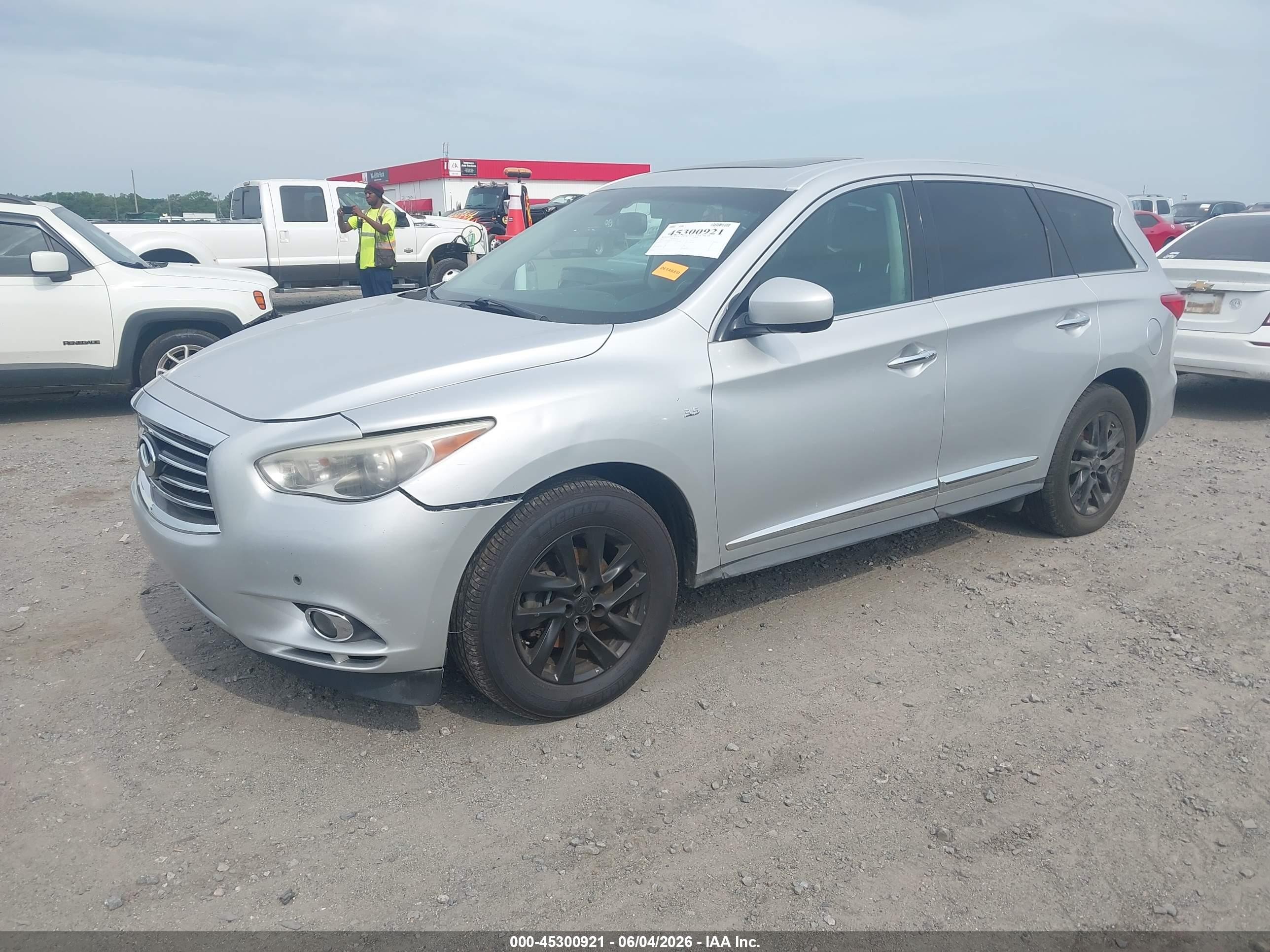 2014 Infiniti Qx60   Silver vin: 5N1AL0MN4EC504392
