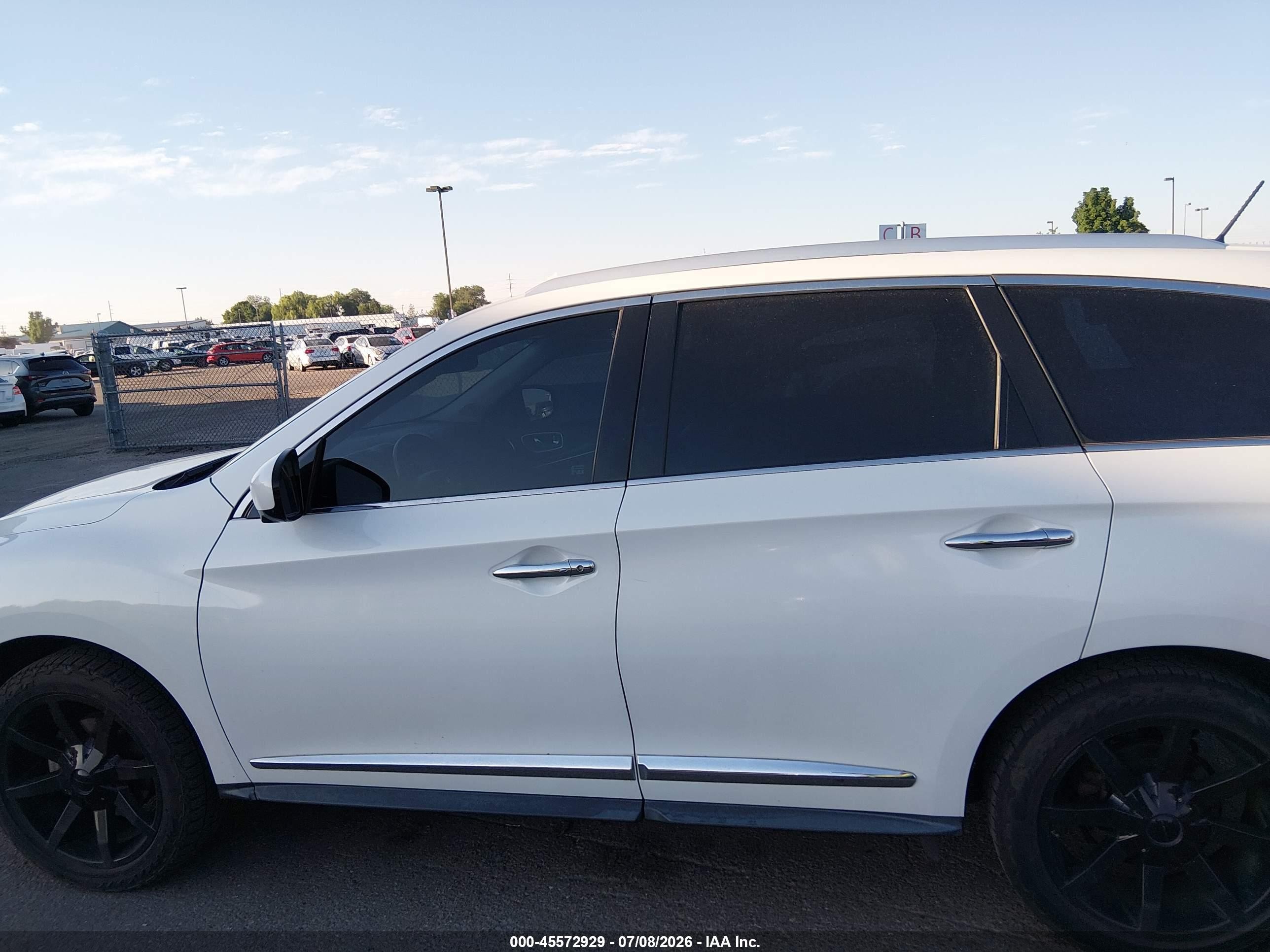 2013 Infiniti Jx35   White vin: 5N1AL0MN5DC329214