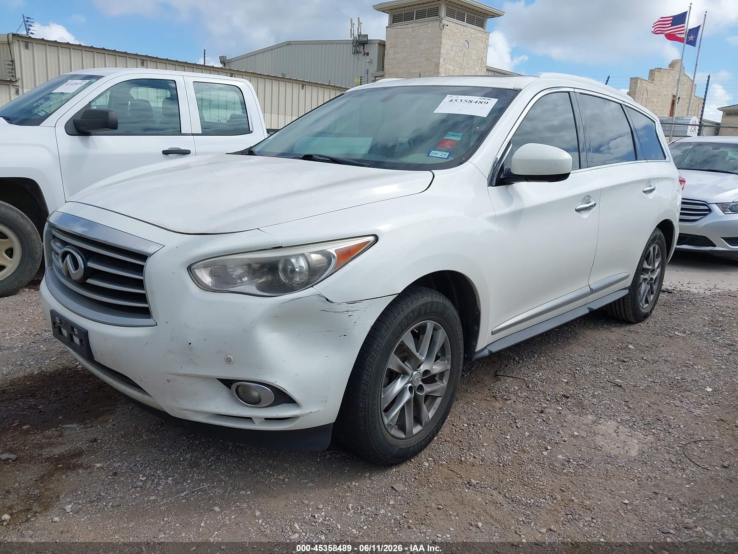 2013 Infiniti Jx35   White vin: 5N1AL0MN6DC342201