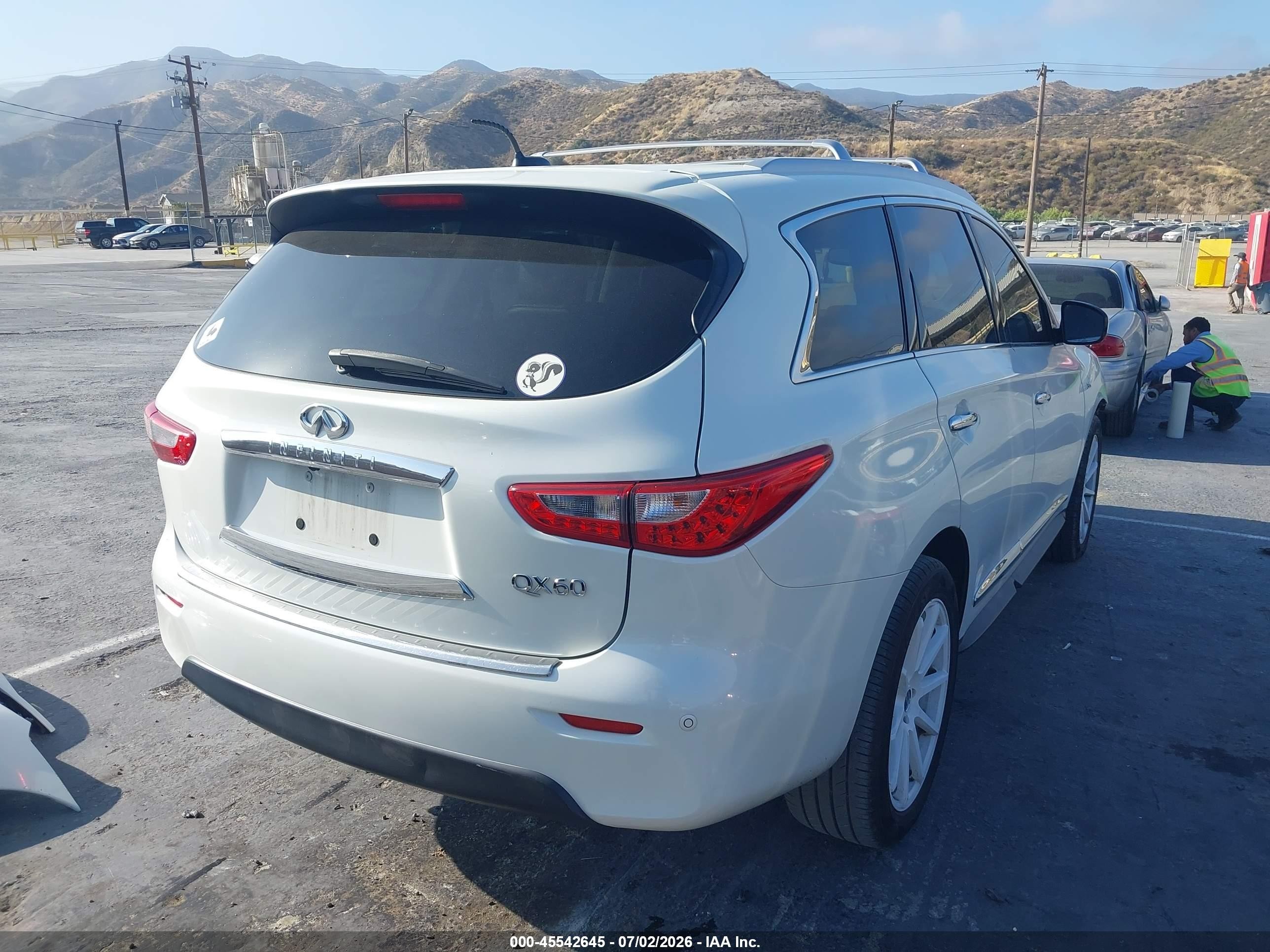 2015 Infiniti Qx60   White vin: 5N1AL0MN6FC540196