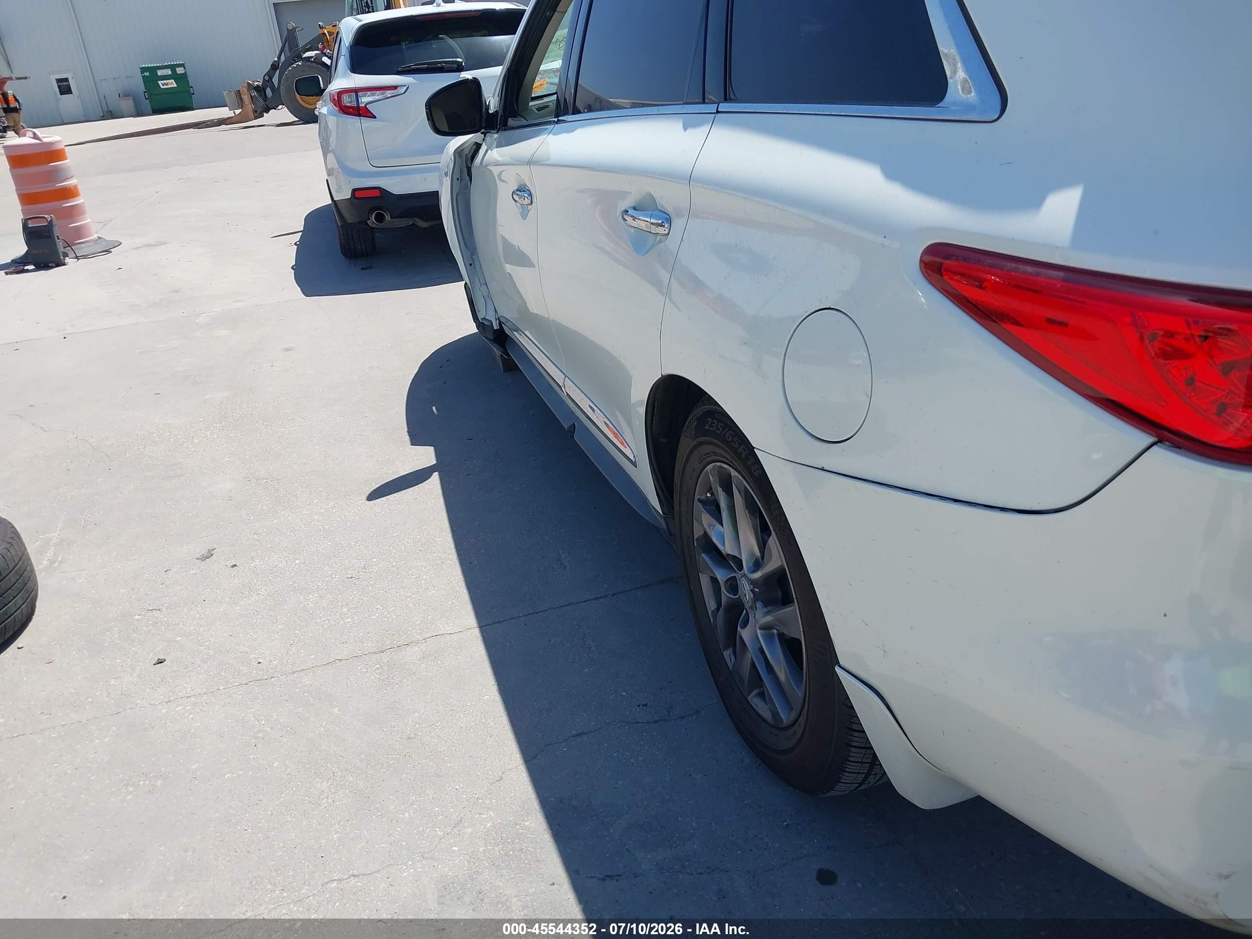 2015 Infiniti Qx60   White vin: 5N1AL0MN7FC529112