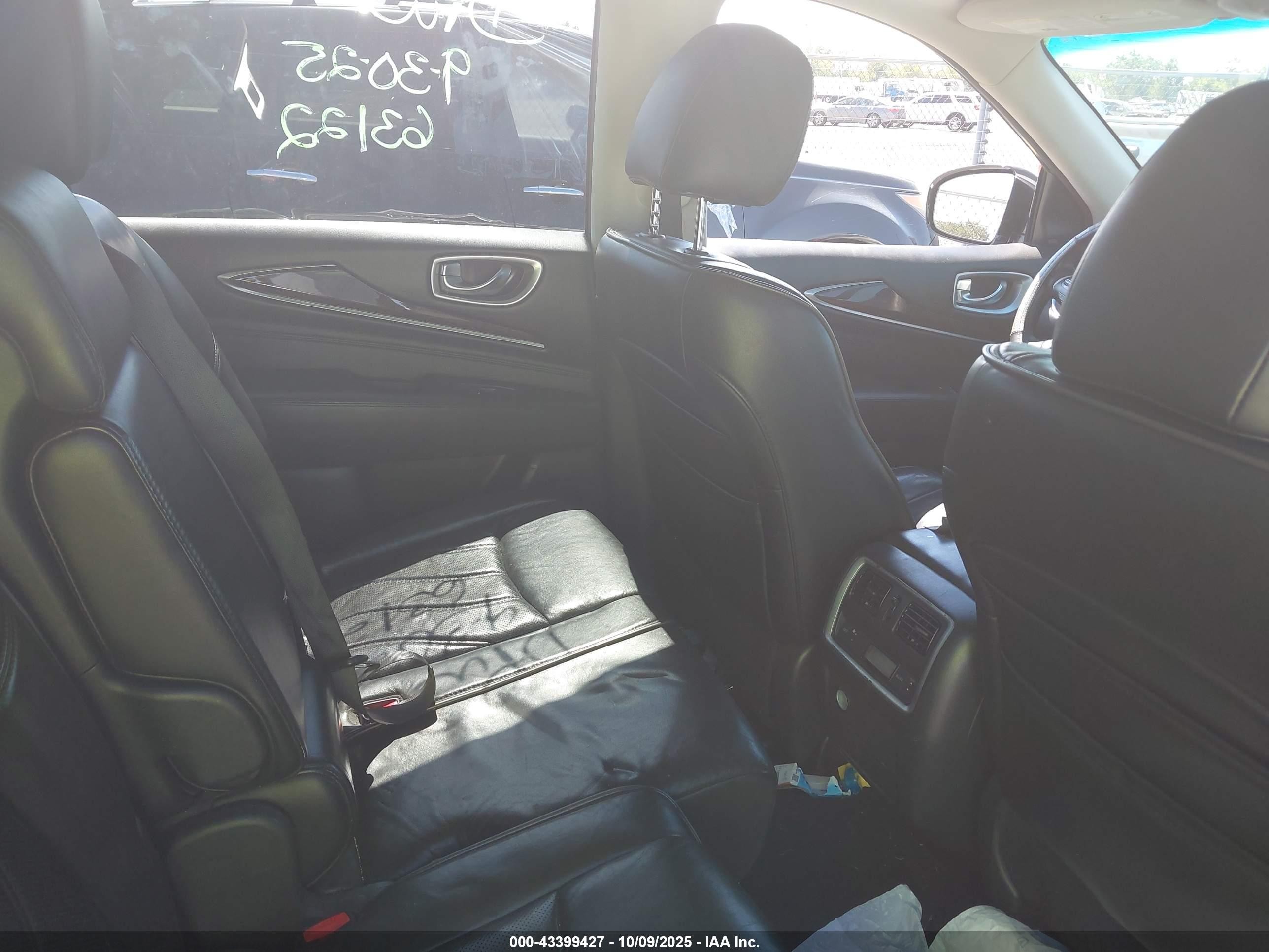 2015 Infiniti Qx60 Silver vin: 5N1AL0MNXFC548463