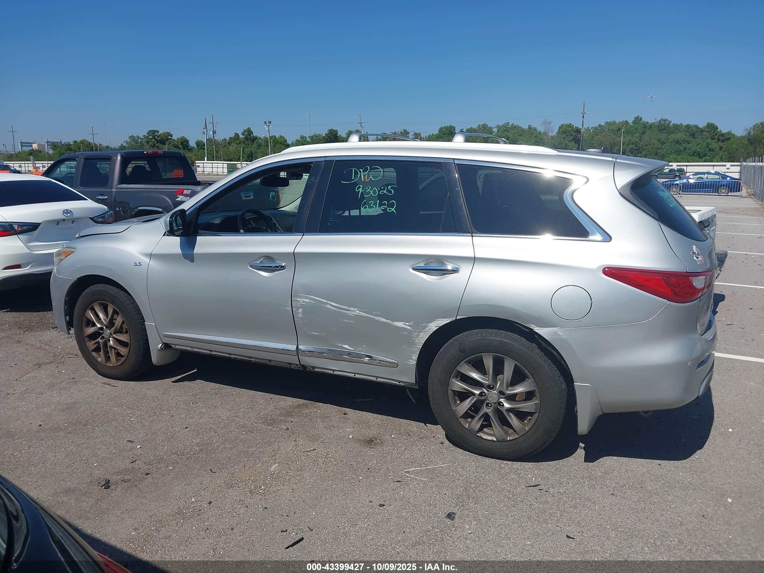 2015 Infiniti Qx60 Silver vin: 5N1AL0MNXFC548463