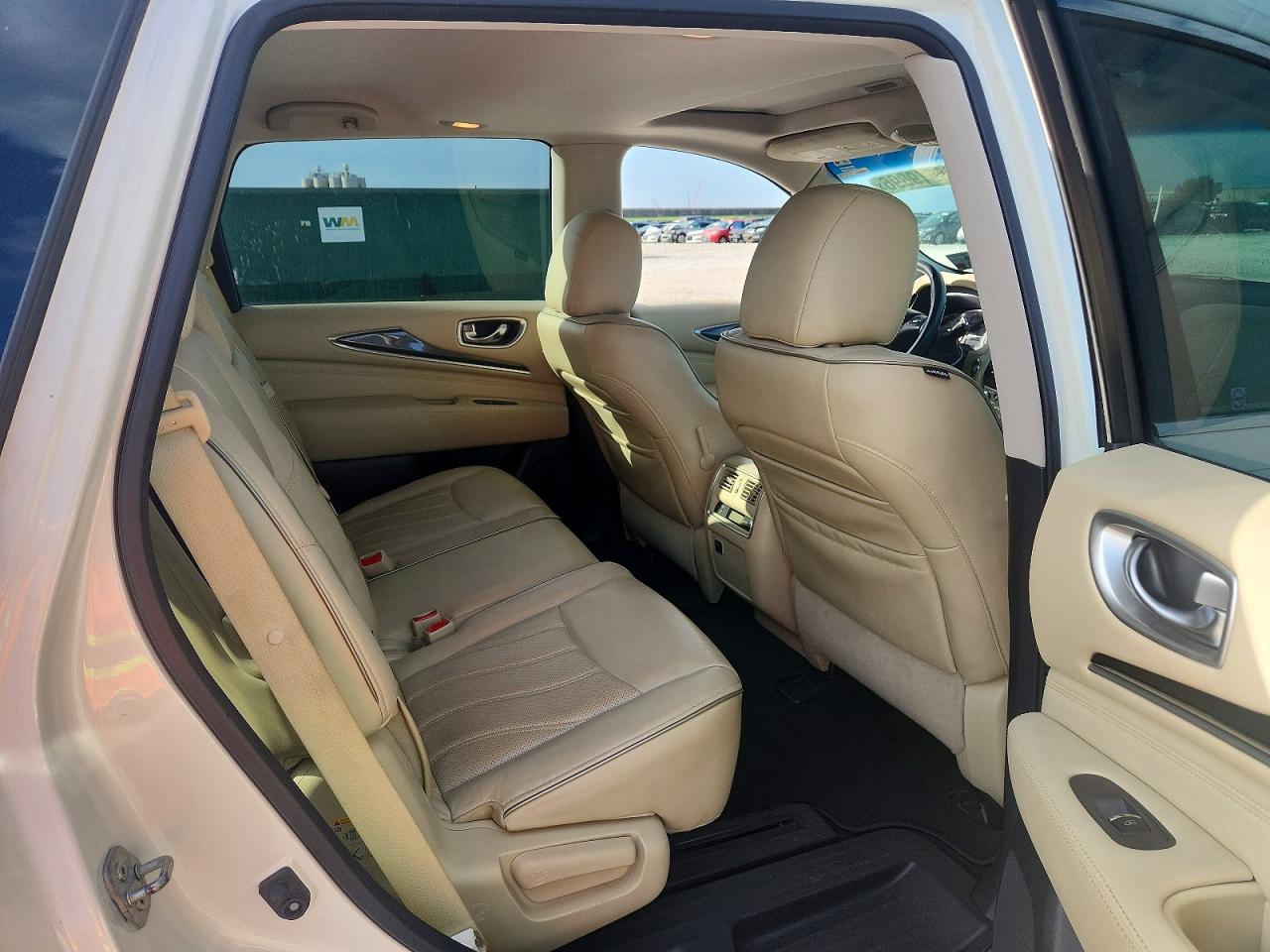 2016 Infiniti Qx60 Base White vin: 5N1AL0MNXGC528845