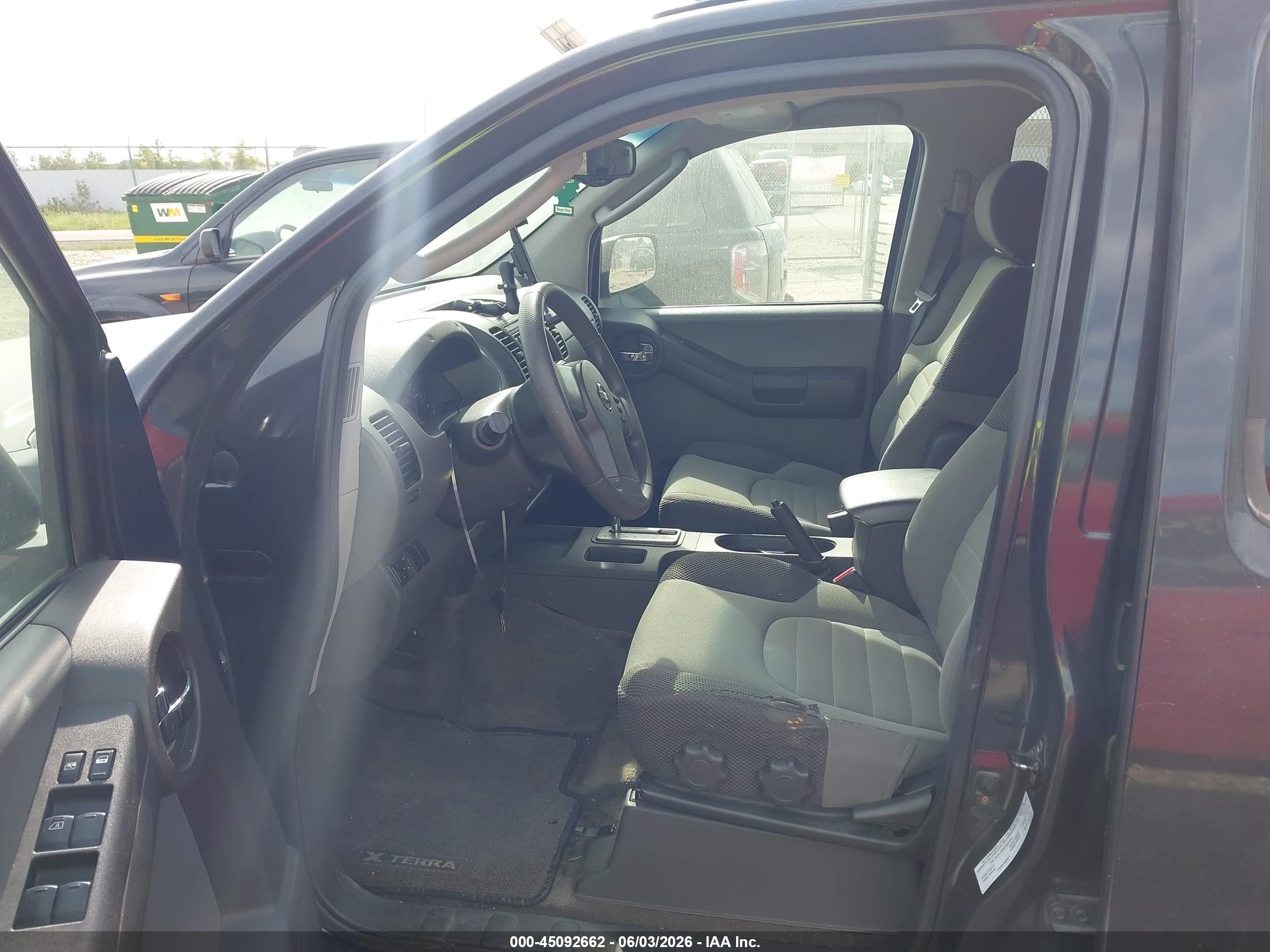 2005 Nissan Xterra S Gray vin: 5N1AN08U05C648310