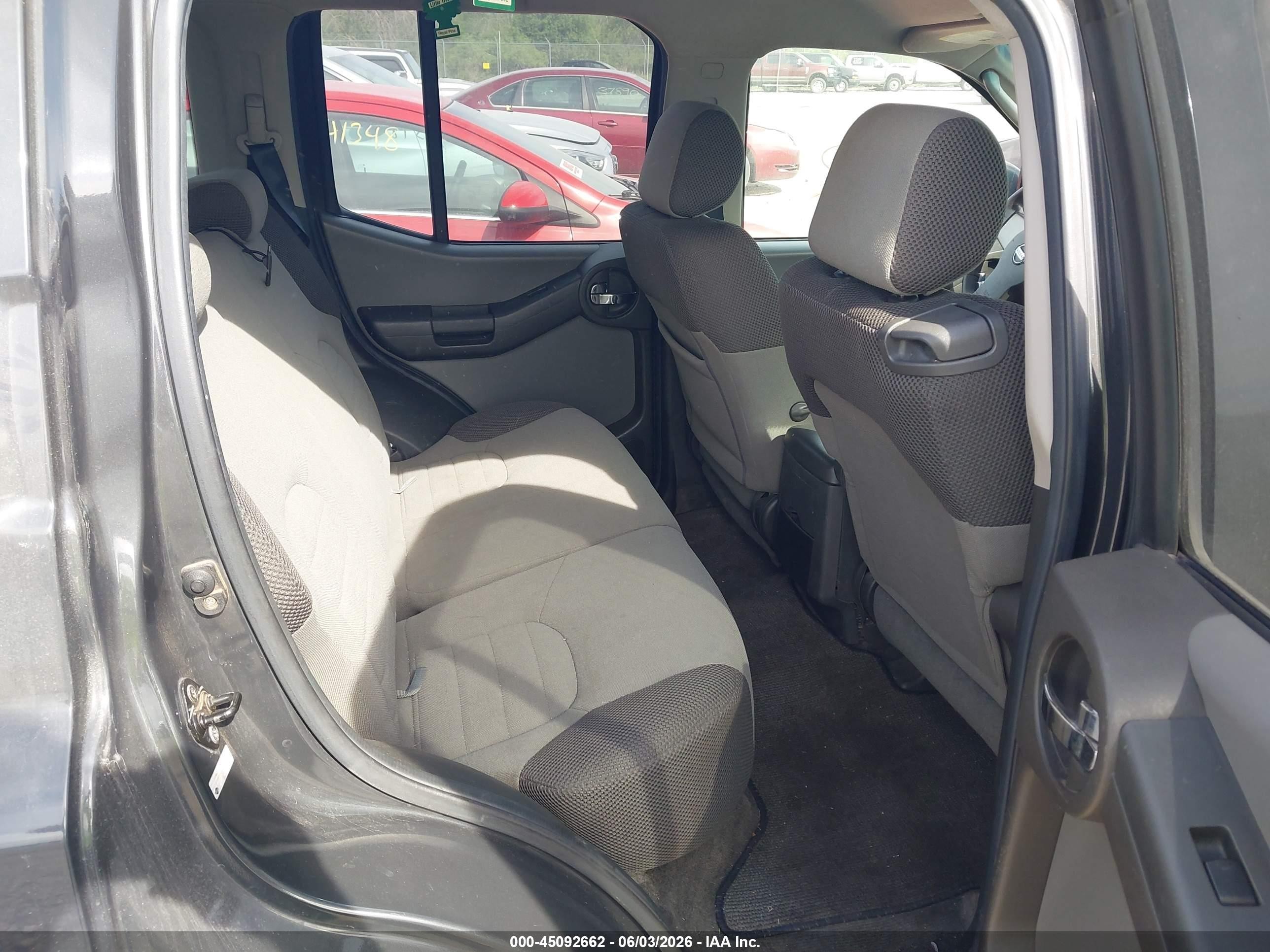 2005 Nissan Xterra S Gray vin: 5N1AN08U05C648310