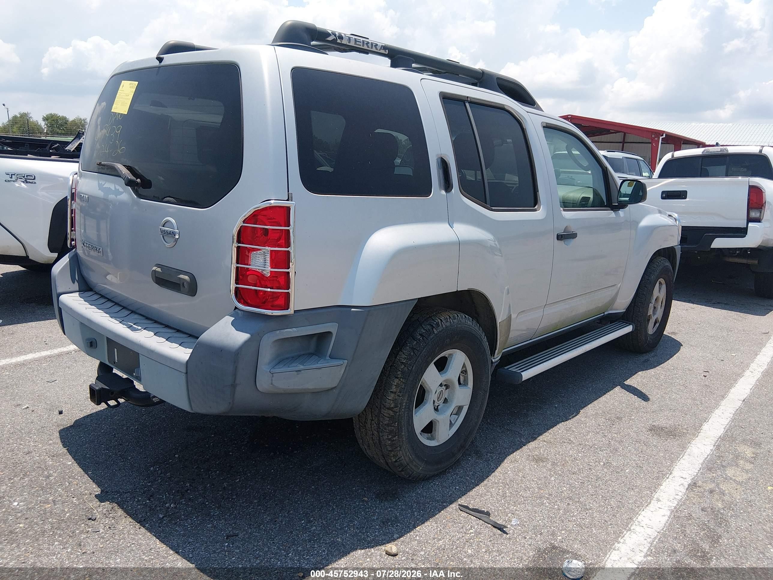 2005 Nissan Xterra S Silver vin: 5N1AN08U25C627023