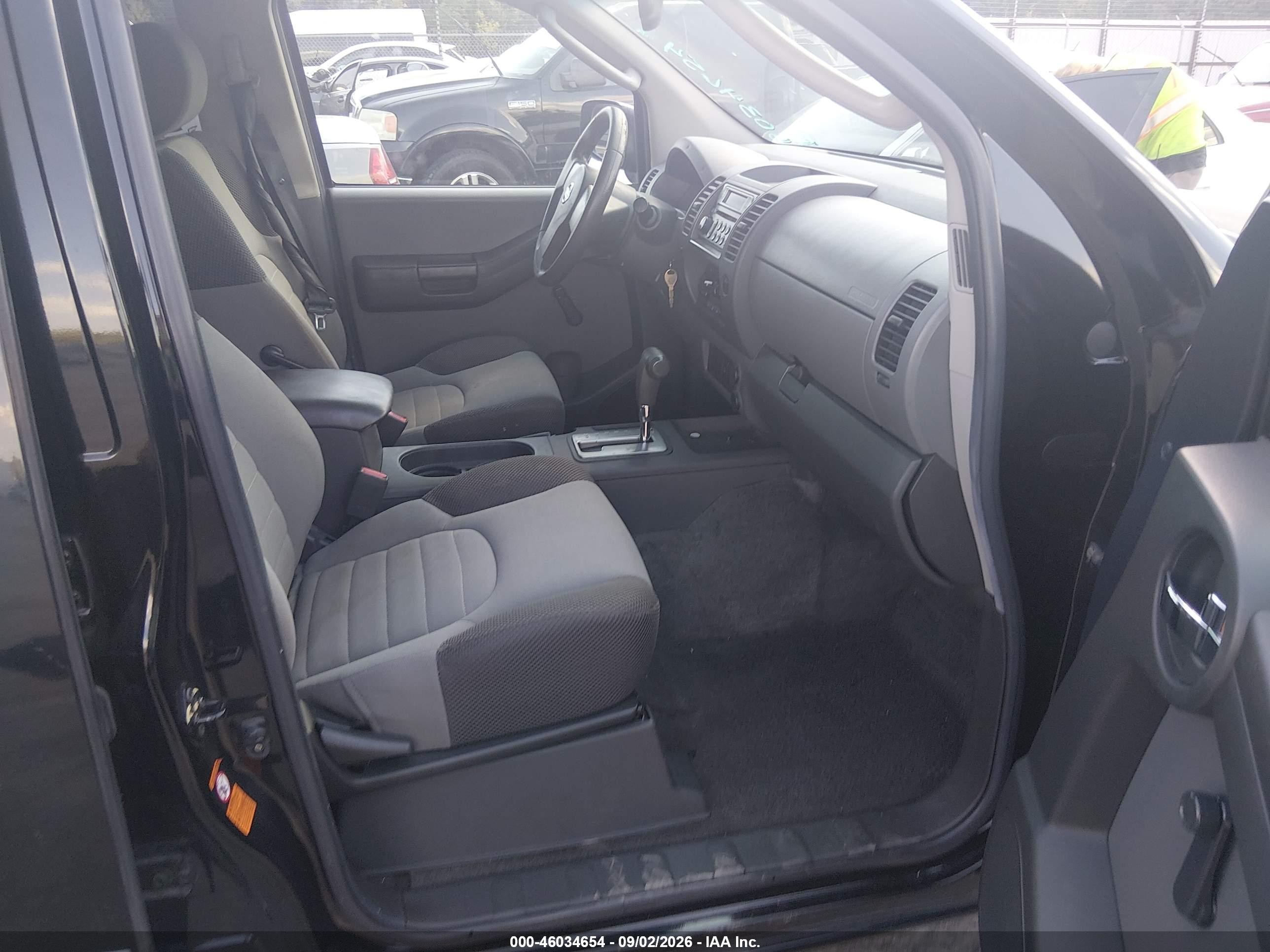 2005 Nissan Xterra S Черный vin: 5N1AN08U35C644977