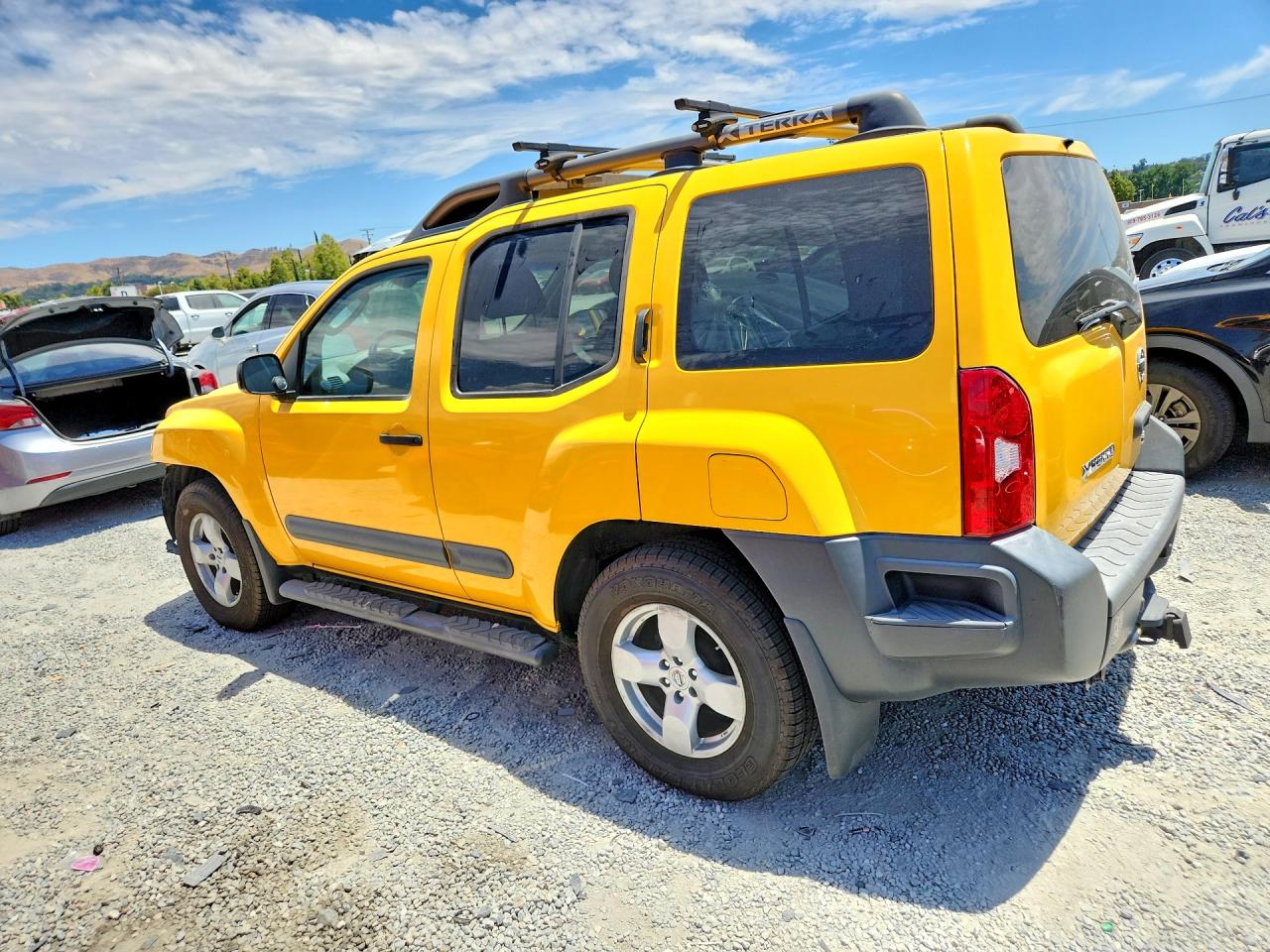 2008 Nissan Xterra X Yellow vin: 5N1AN08U38C506568