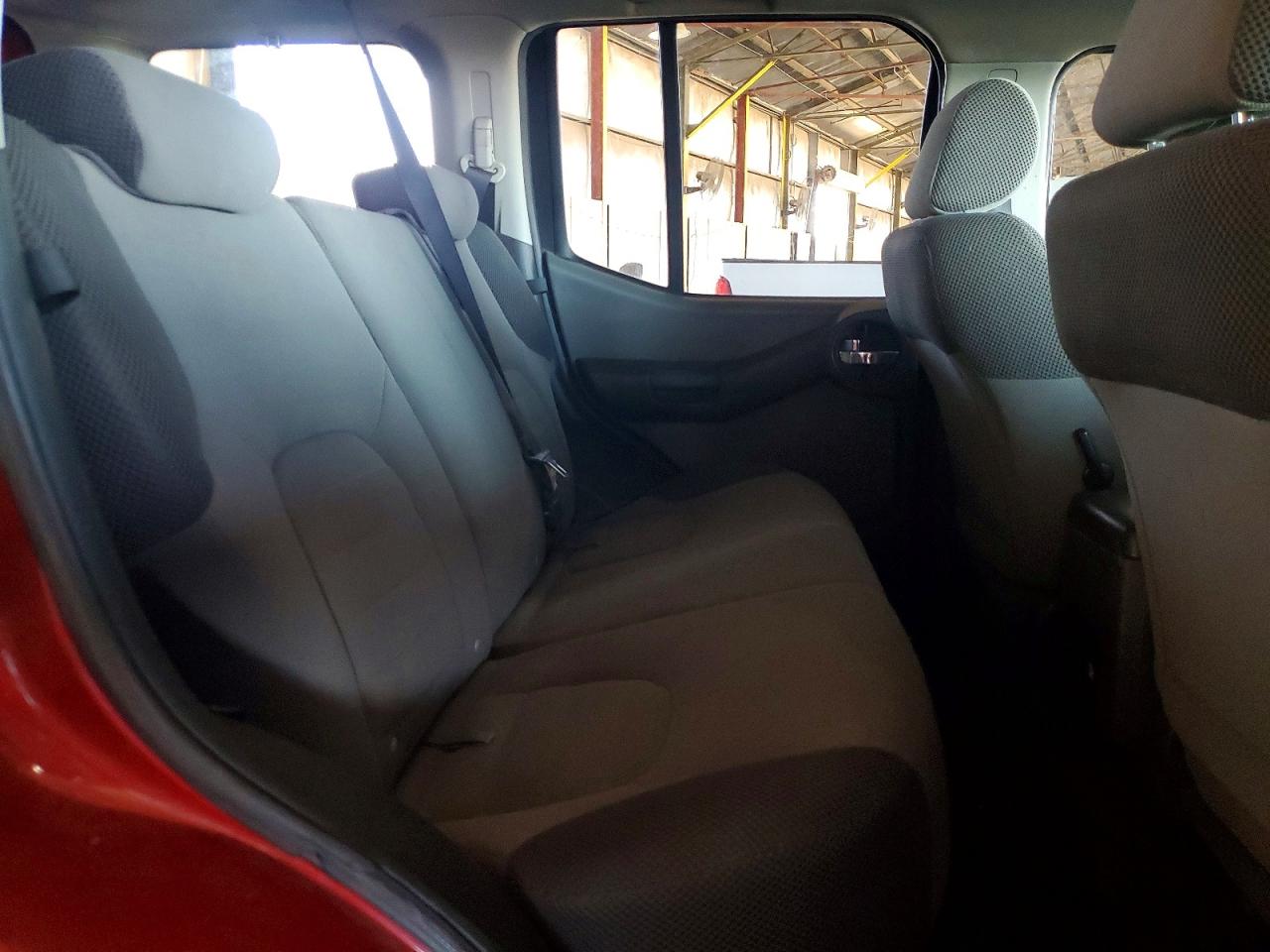 2005 Nissan Xterra S Red vin: 5N1AN08U45C622759