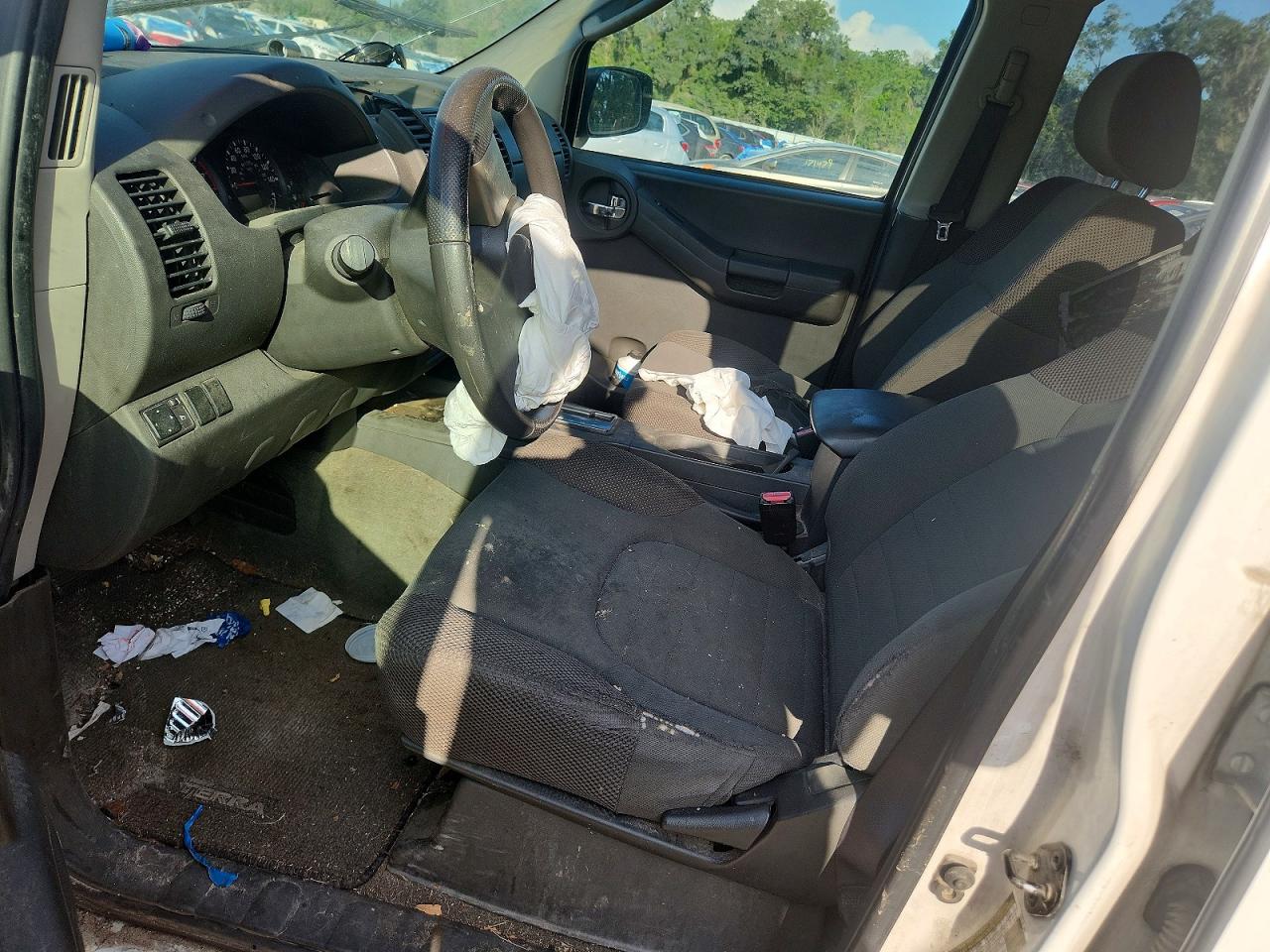 2006 Nissan Xterra X Белый vin: 5N1AN08U46C523733